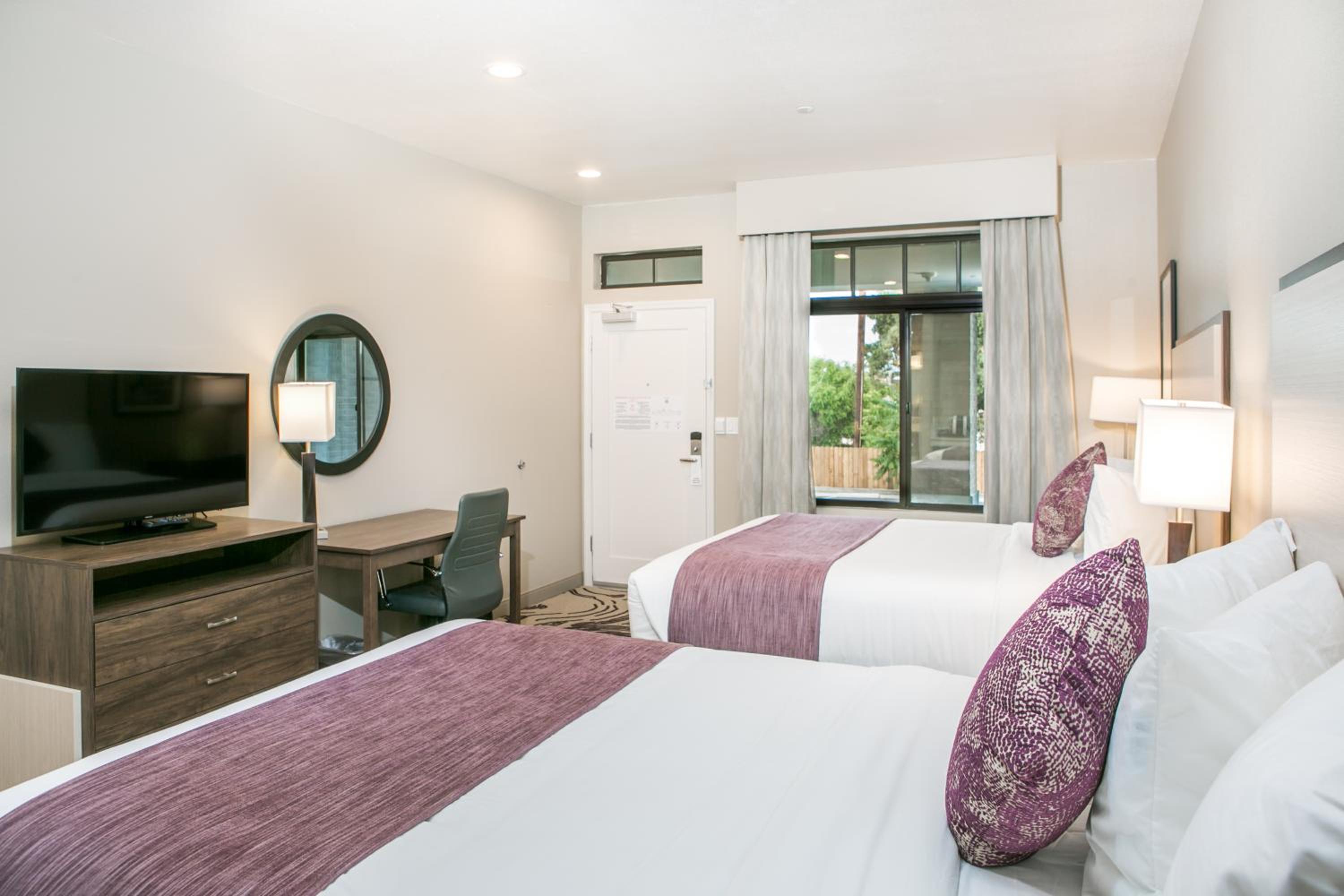 Double Room - Photo 9