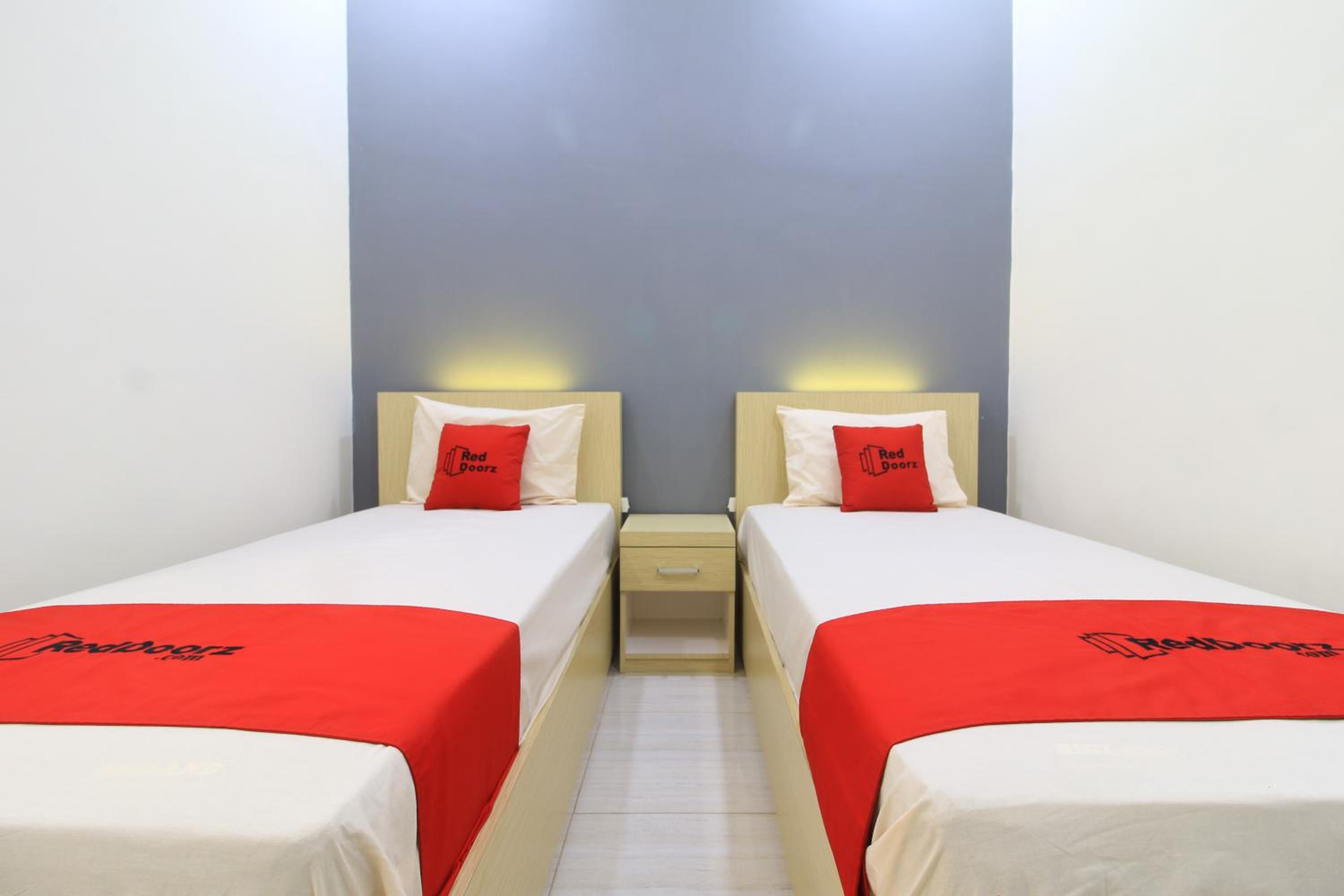 Twin Room - Photo 8