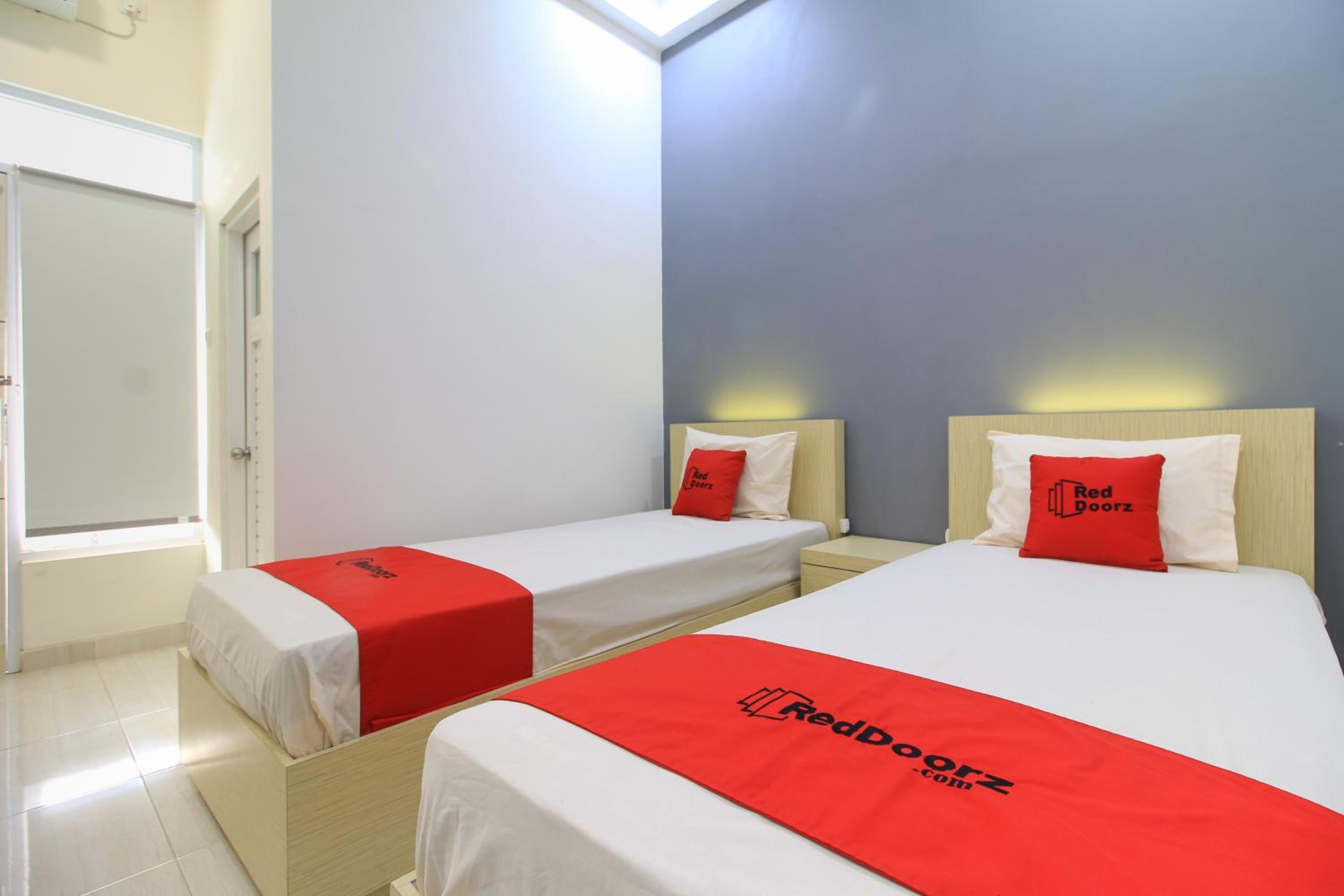 Twin Room - Photo 9