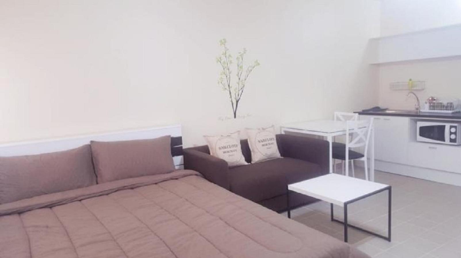 Studio Apartment photo 1