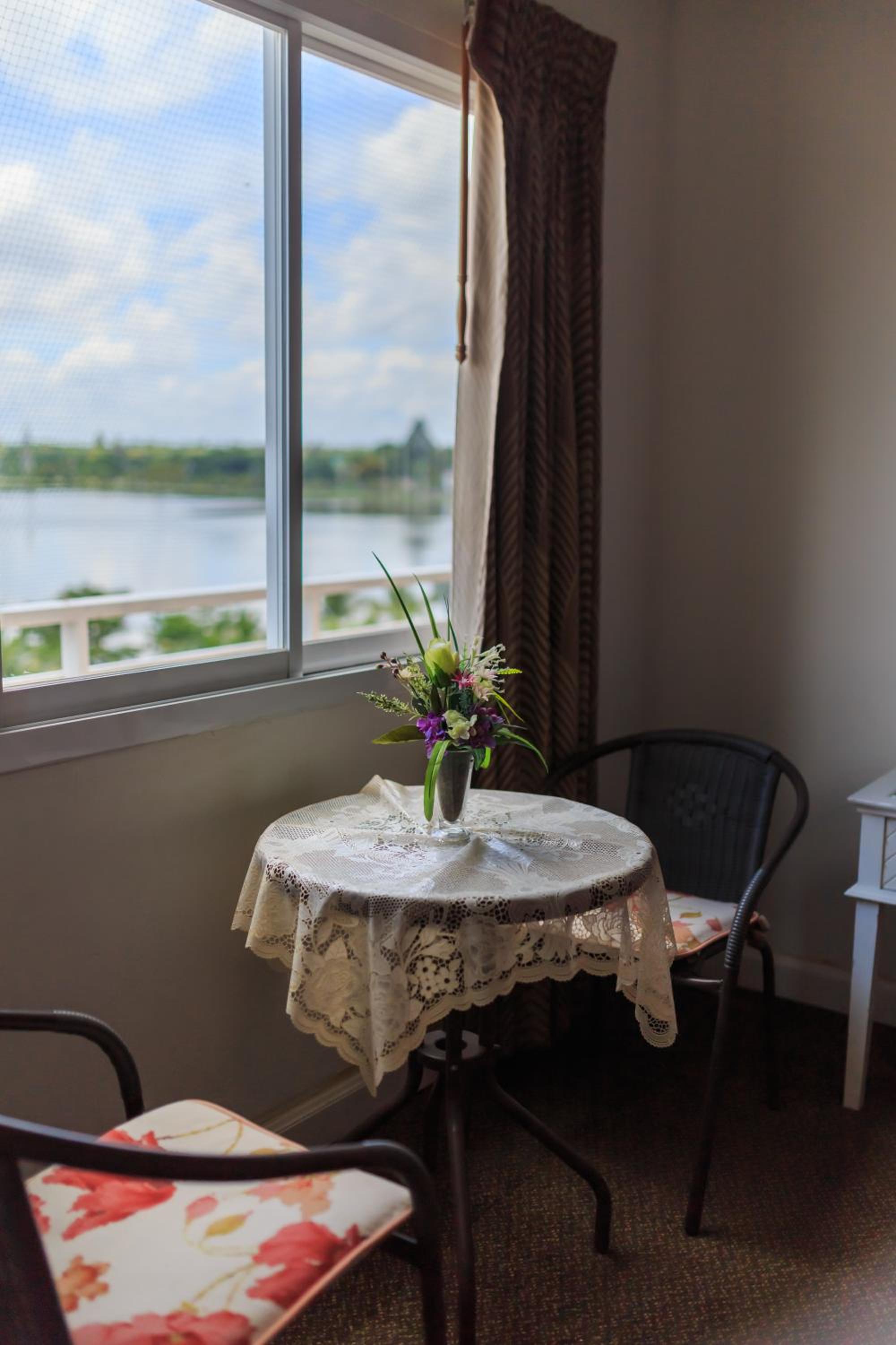 Deluxe Double Room with Balcony - Photo 4
