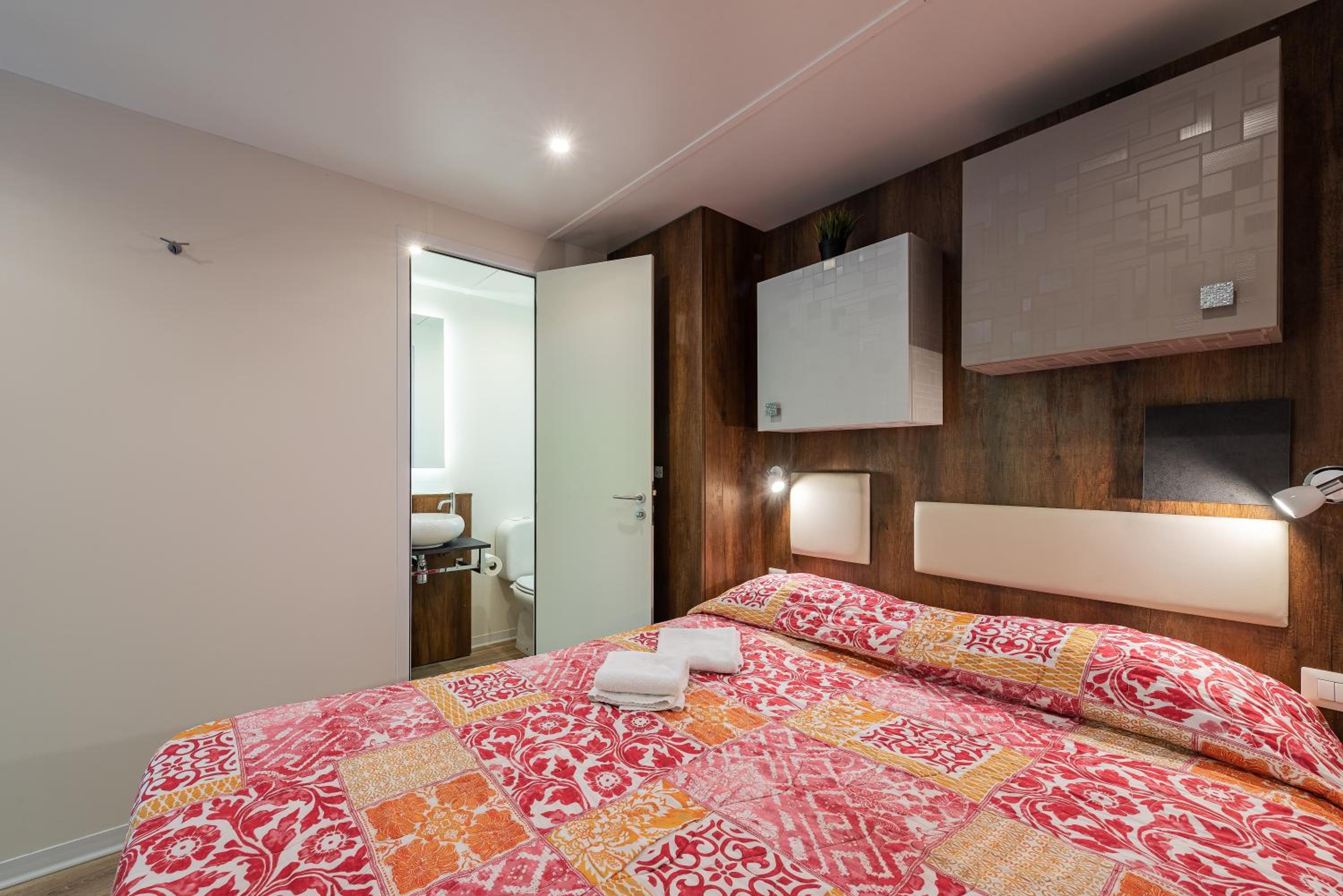 Standard Double Suite photo 3