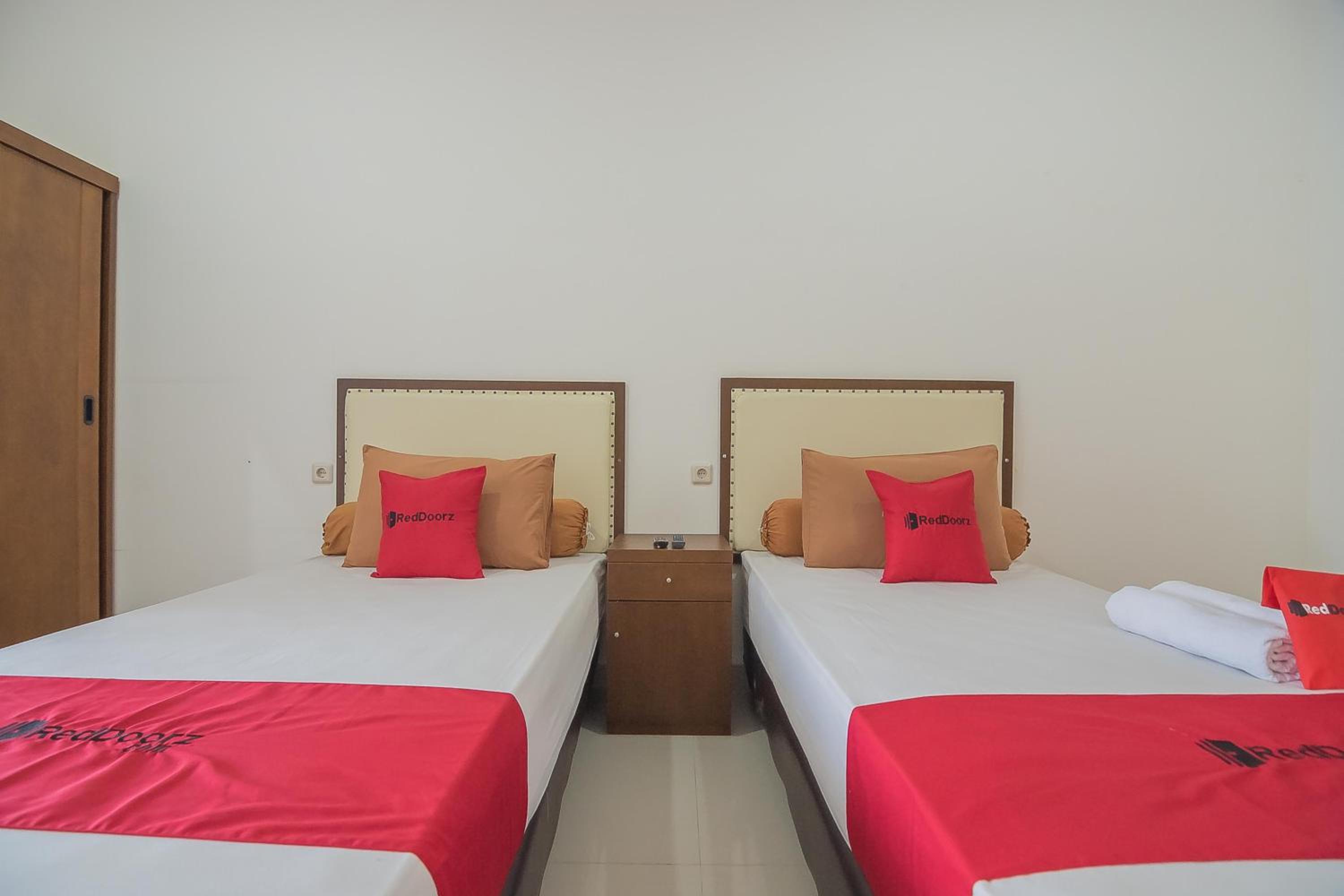 Twin Room - Photo 5
