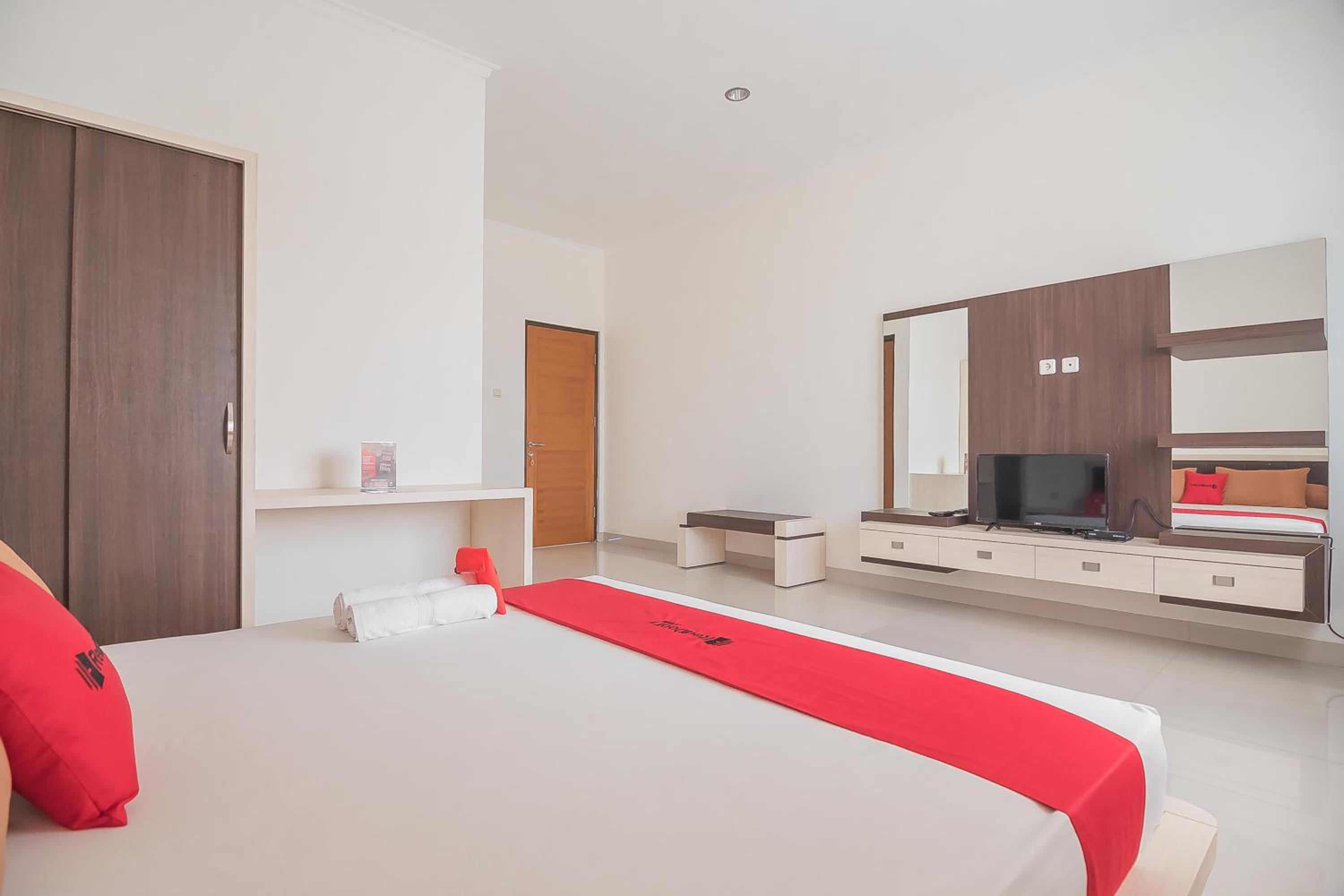 Suite - Photo 4