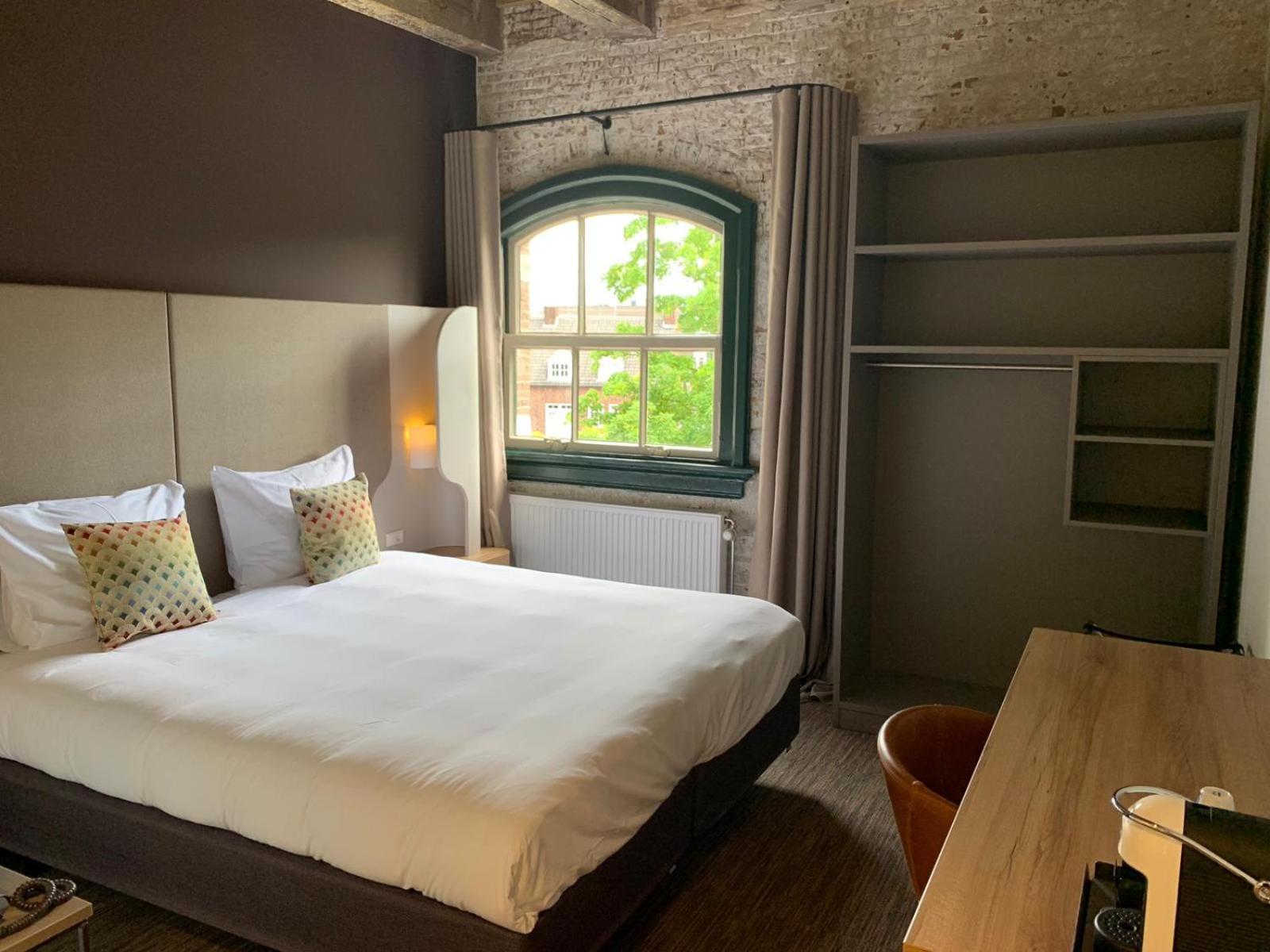 Deluxe Double Room photo 3