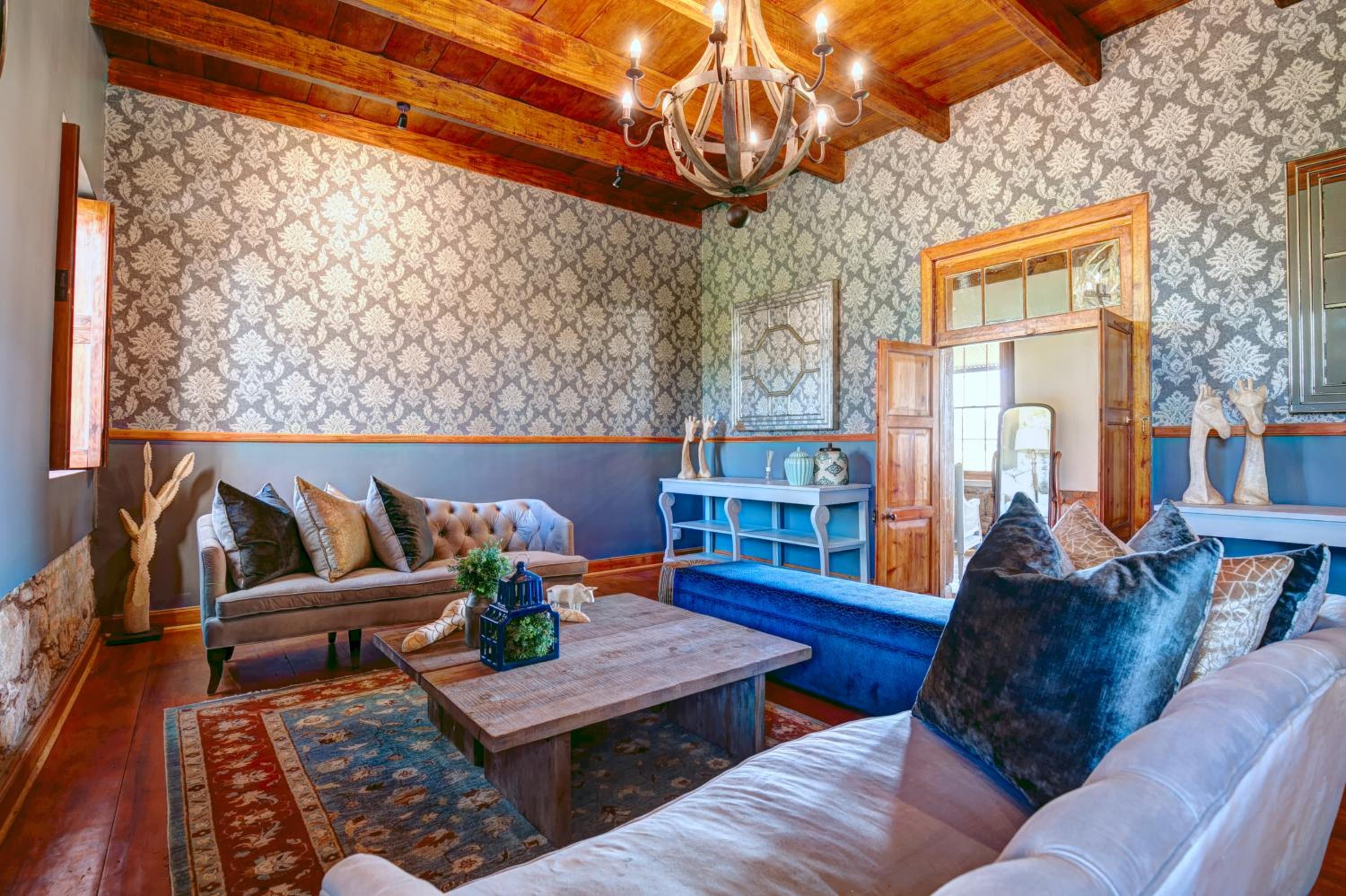  Double Room Includes 2 Game Drives - Photo 11