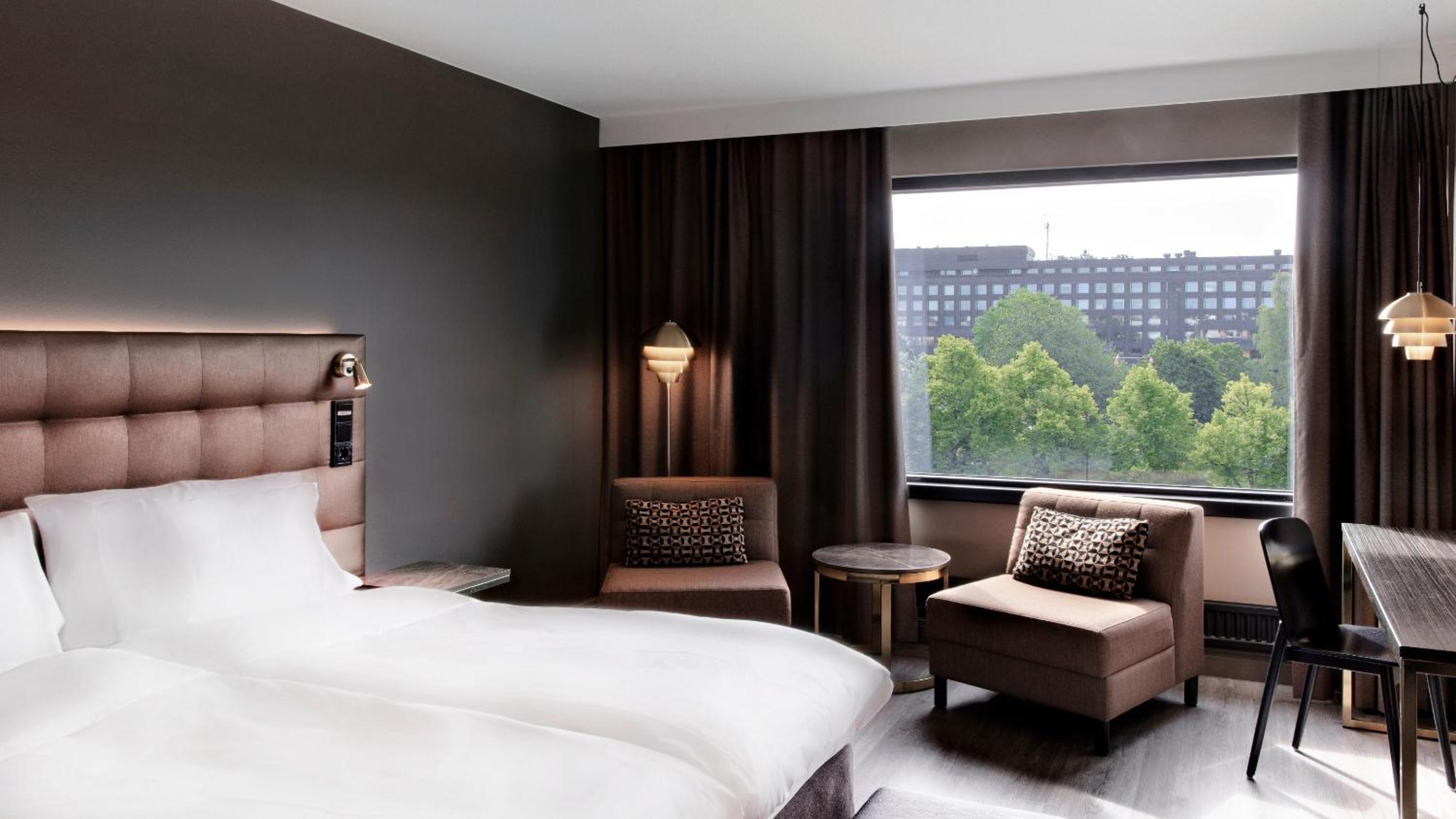 Standard Guest Room with River View - Photo 2