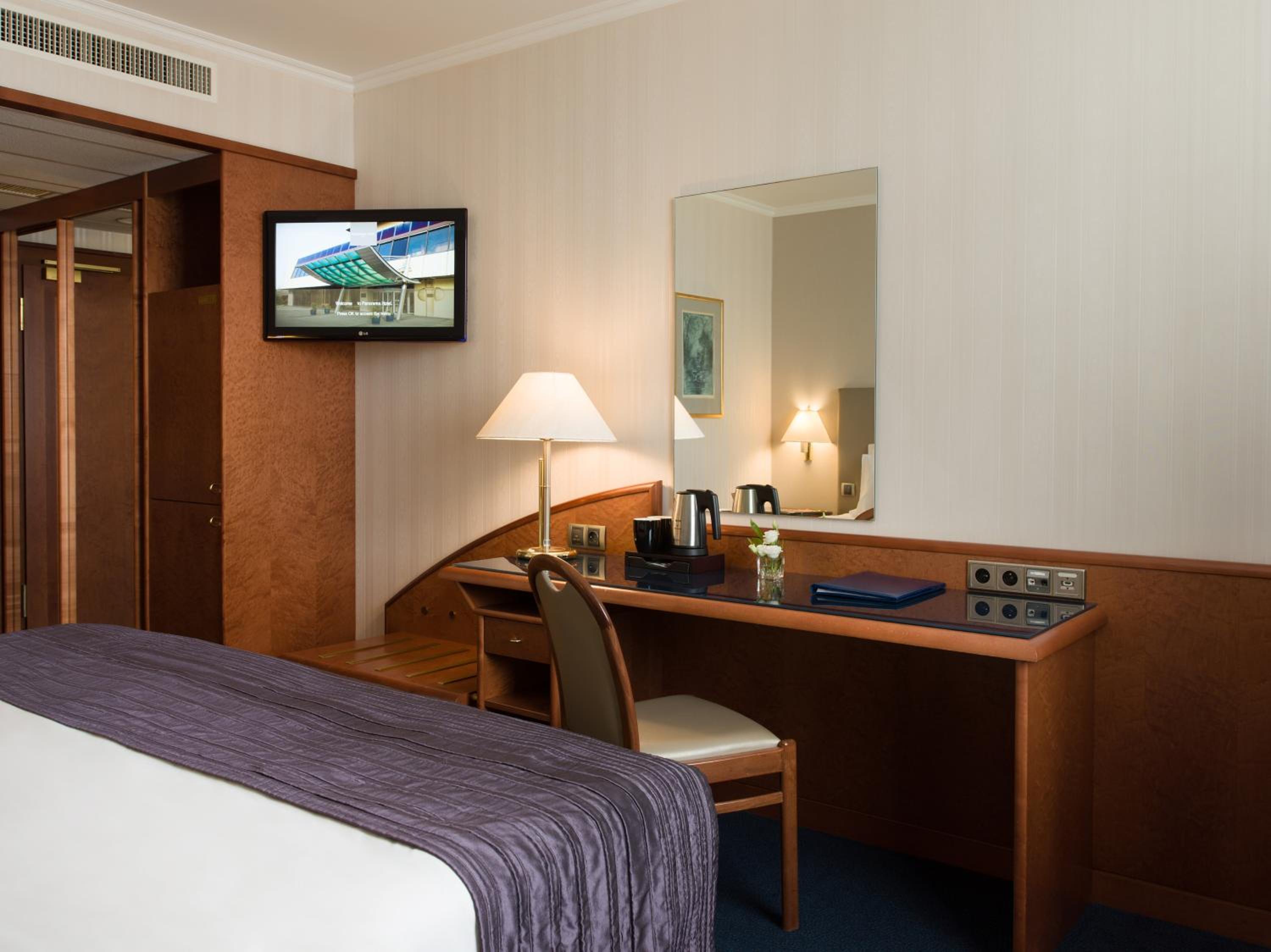 Premium King Room