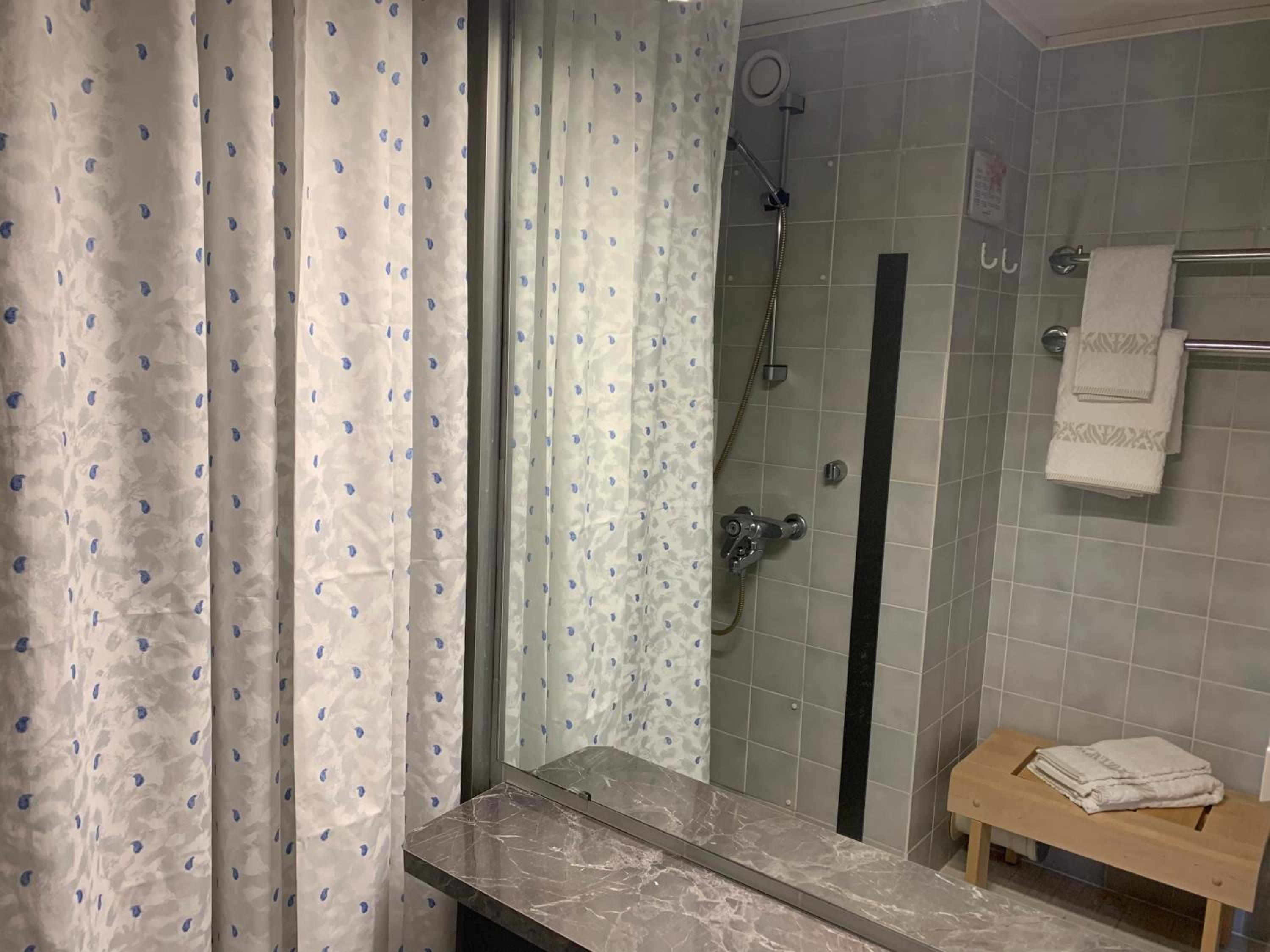 Deluxe Double or Twin Room - Photo 2
