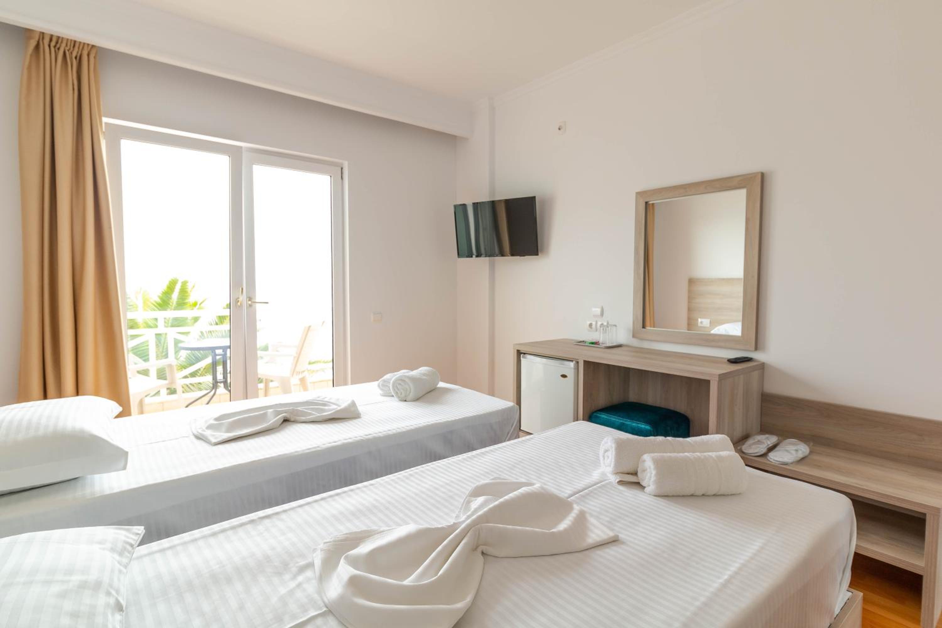 Twin Room with Sea View