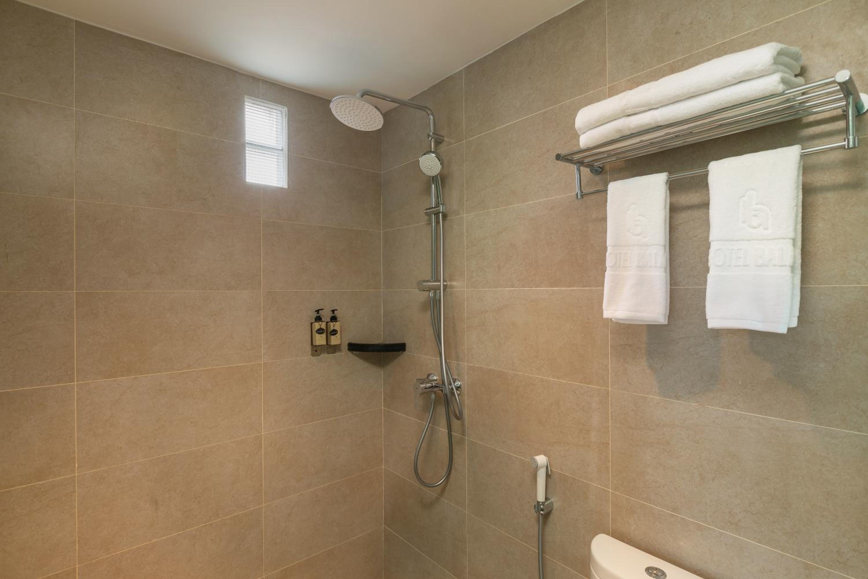 Superior Double Or Twin Room (Without Window) - Photo 6