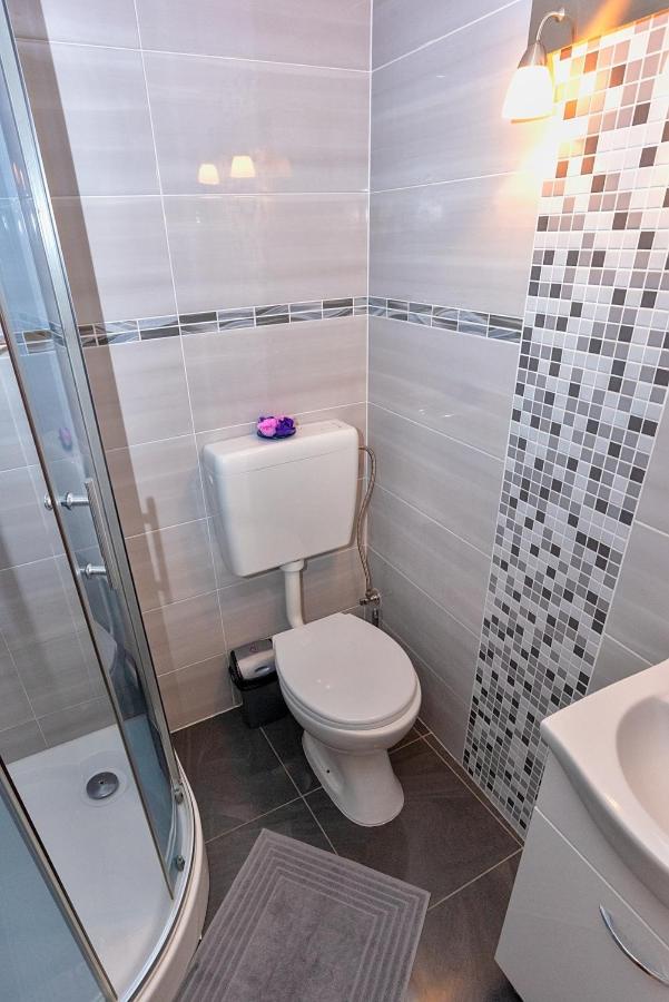 Comfort Triple Room with Shower - Photo 6