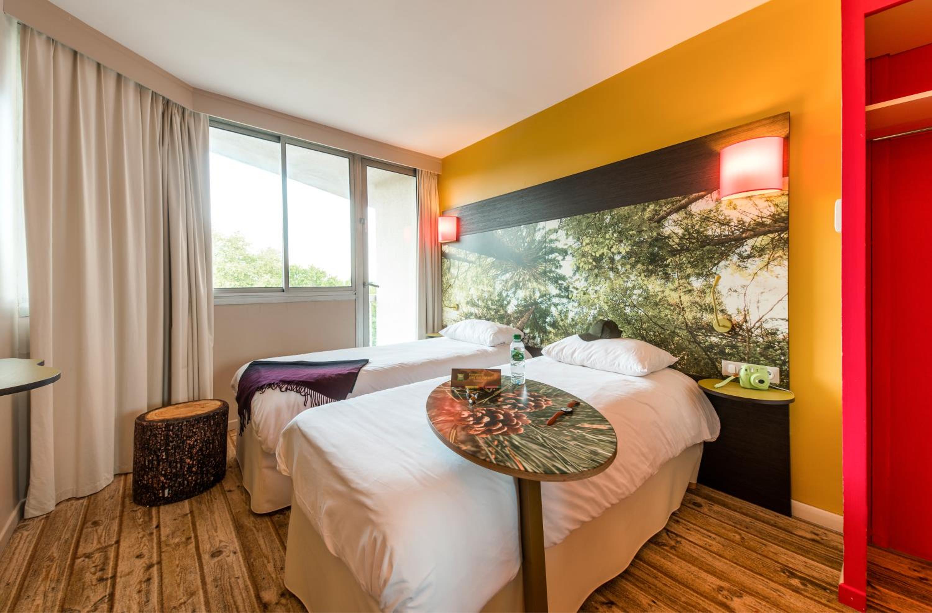Standard Room with Two Single Beds - Photo 1