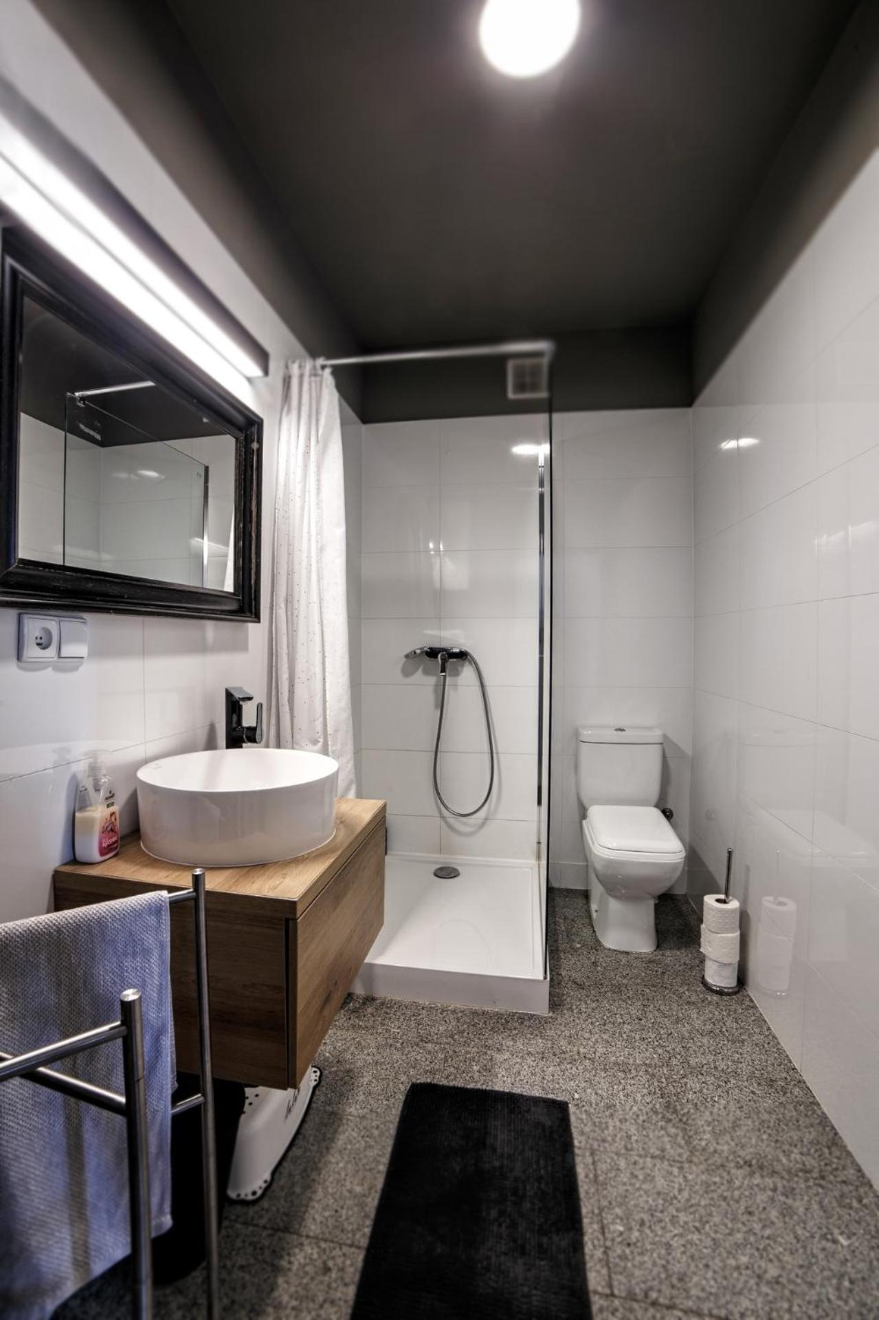 Deluxe Apartment - Photo 2