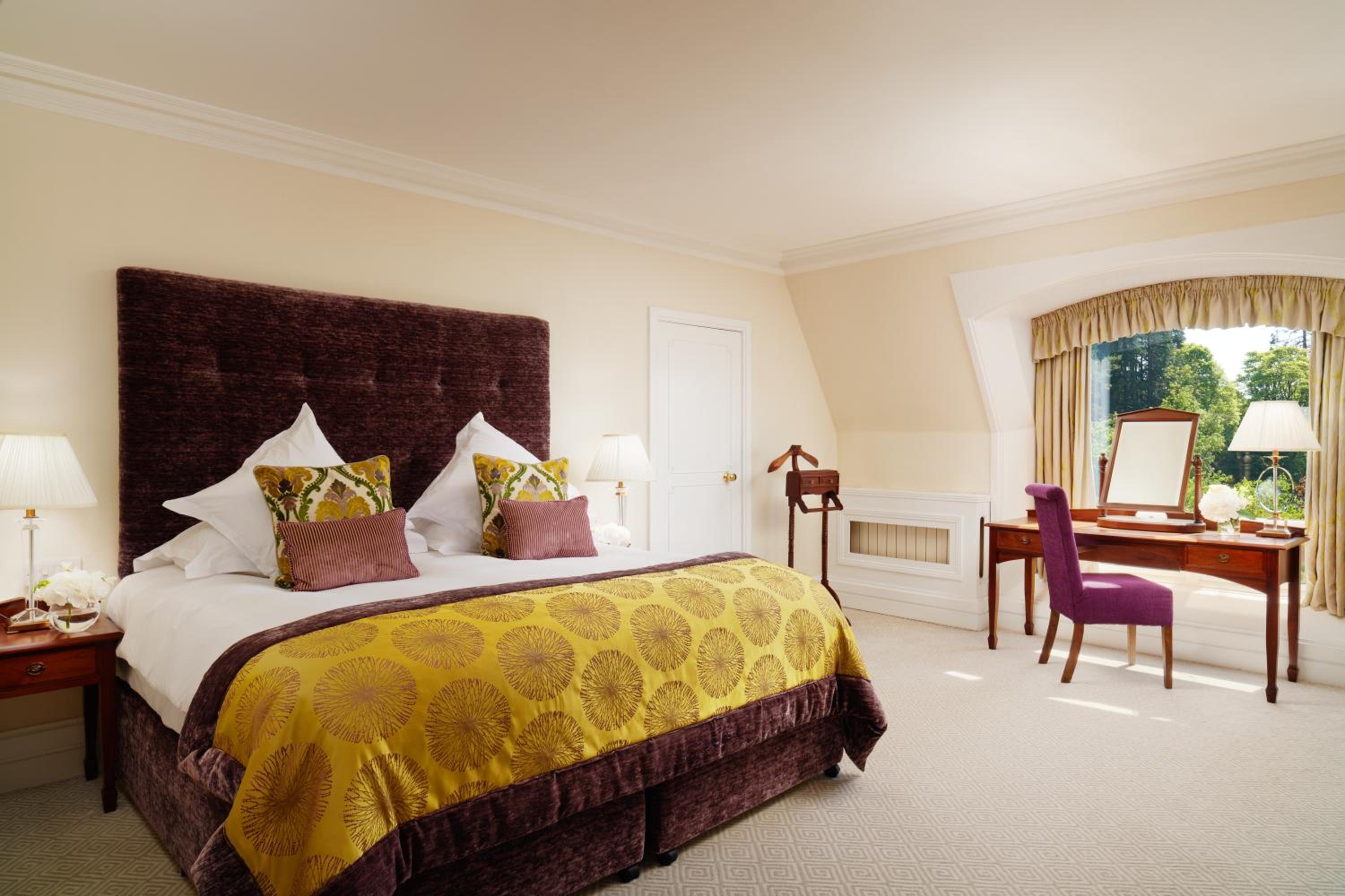 King Suite with Balcony photo 2