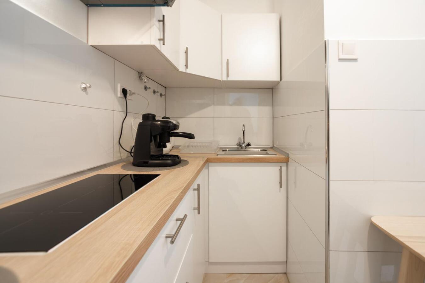 Studio Apartment - Photo 10