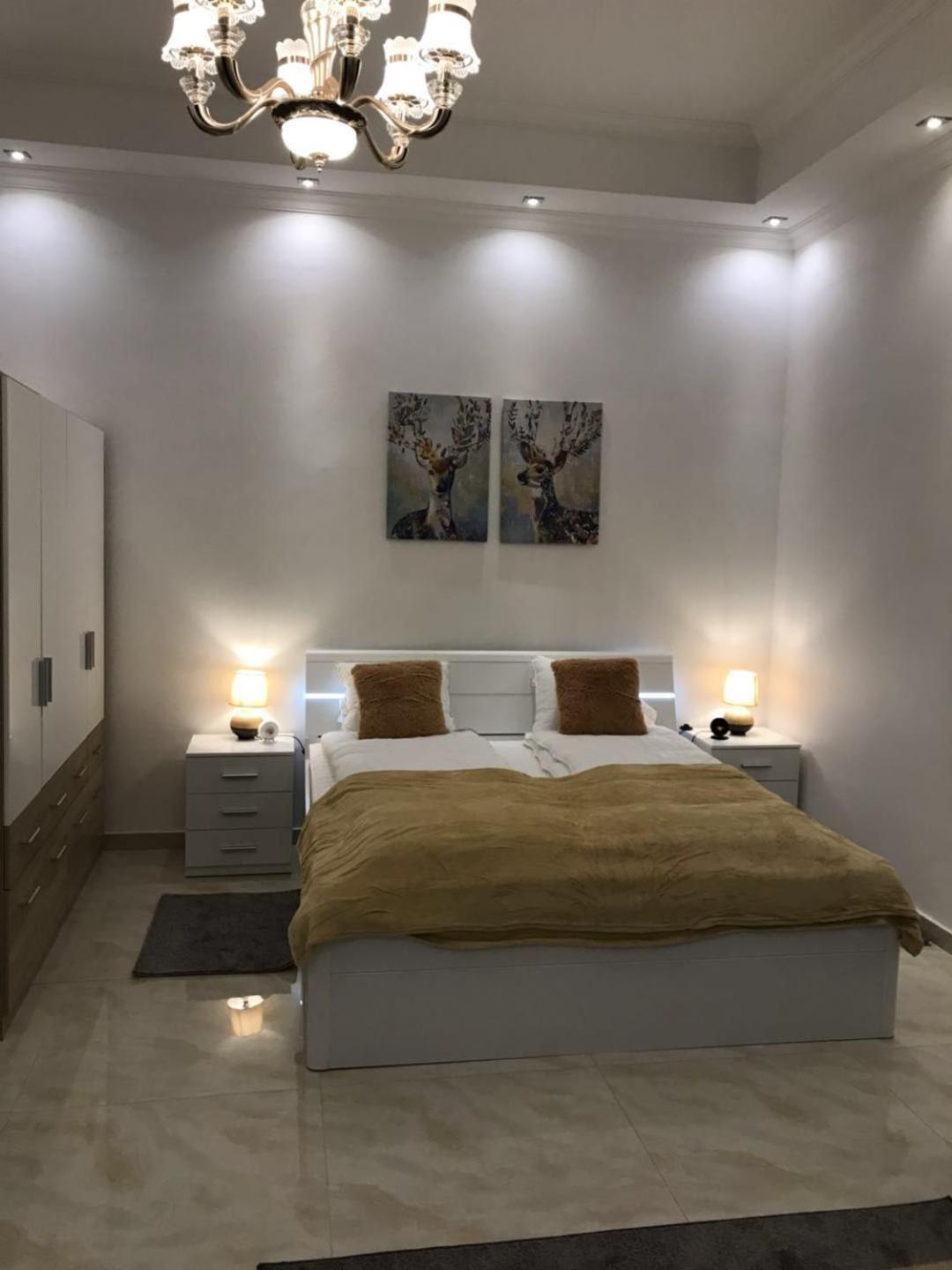 Studio Apartment - Photo 4