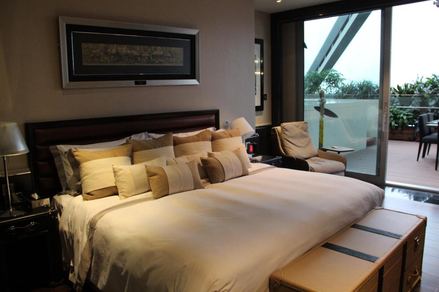 Champs-Elysee Two-Bedroom Lagoon Suite photo 1