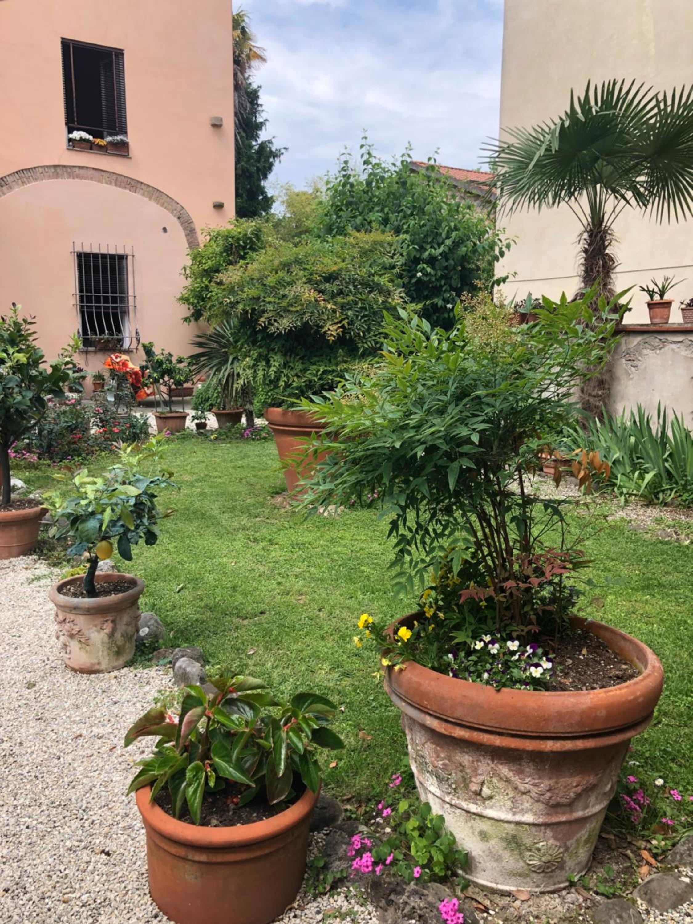 Apartment with Garden View - Photo 12