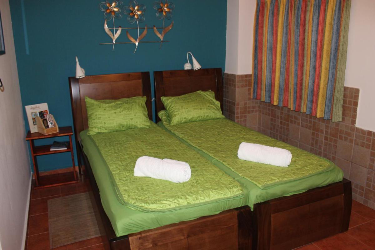 Double or Twin Room photo 2