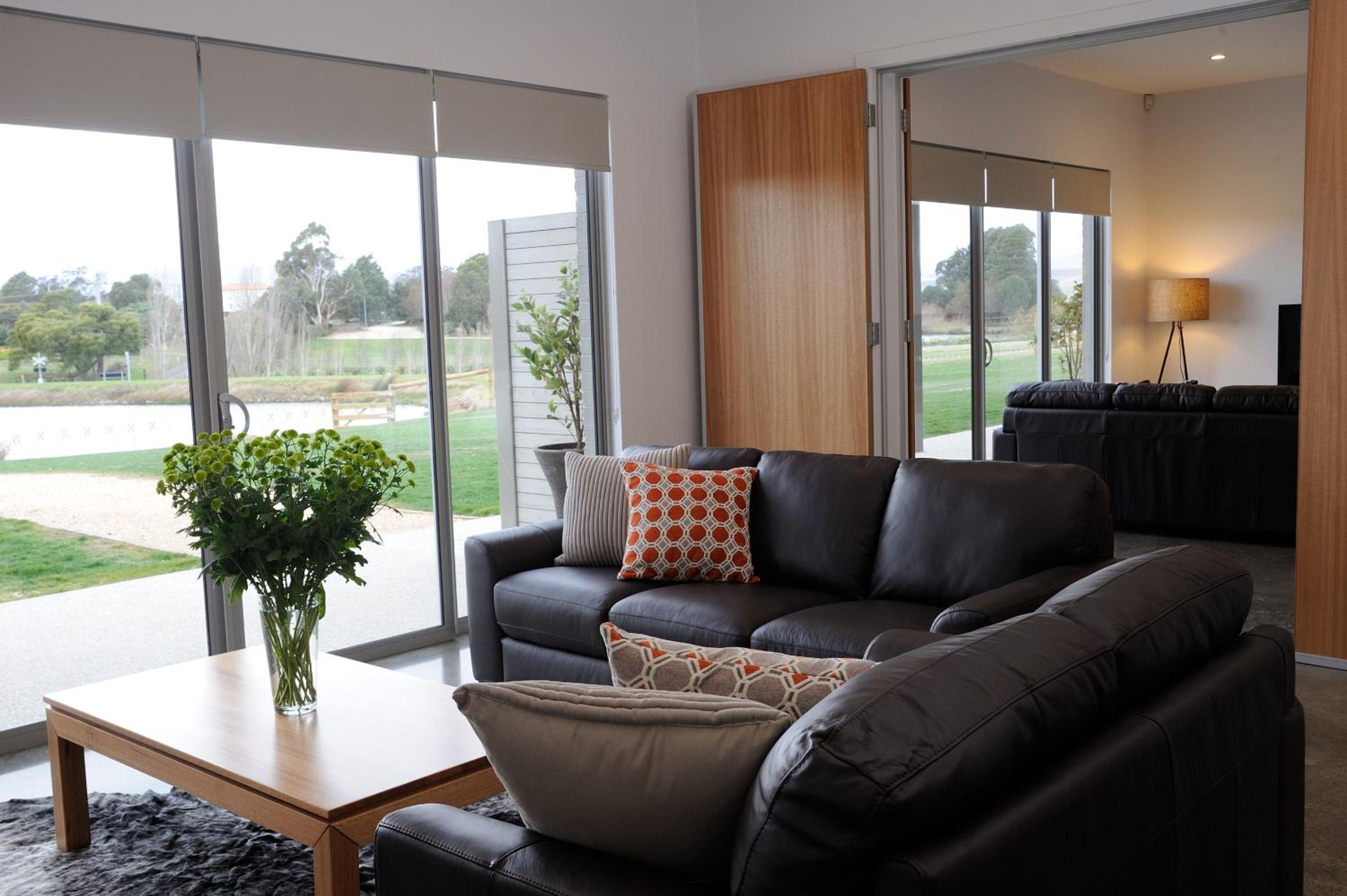 One-Bedroom Apartment-Glenwood  photo 1