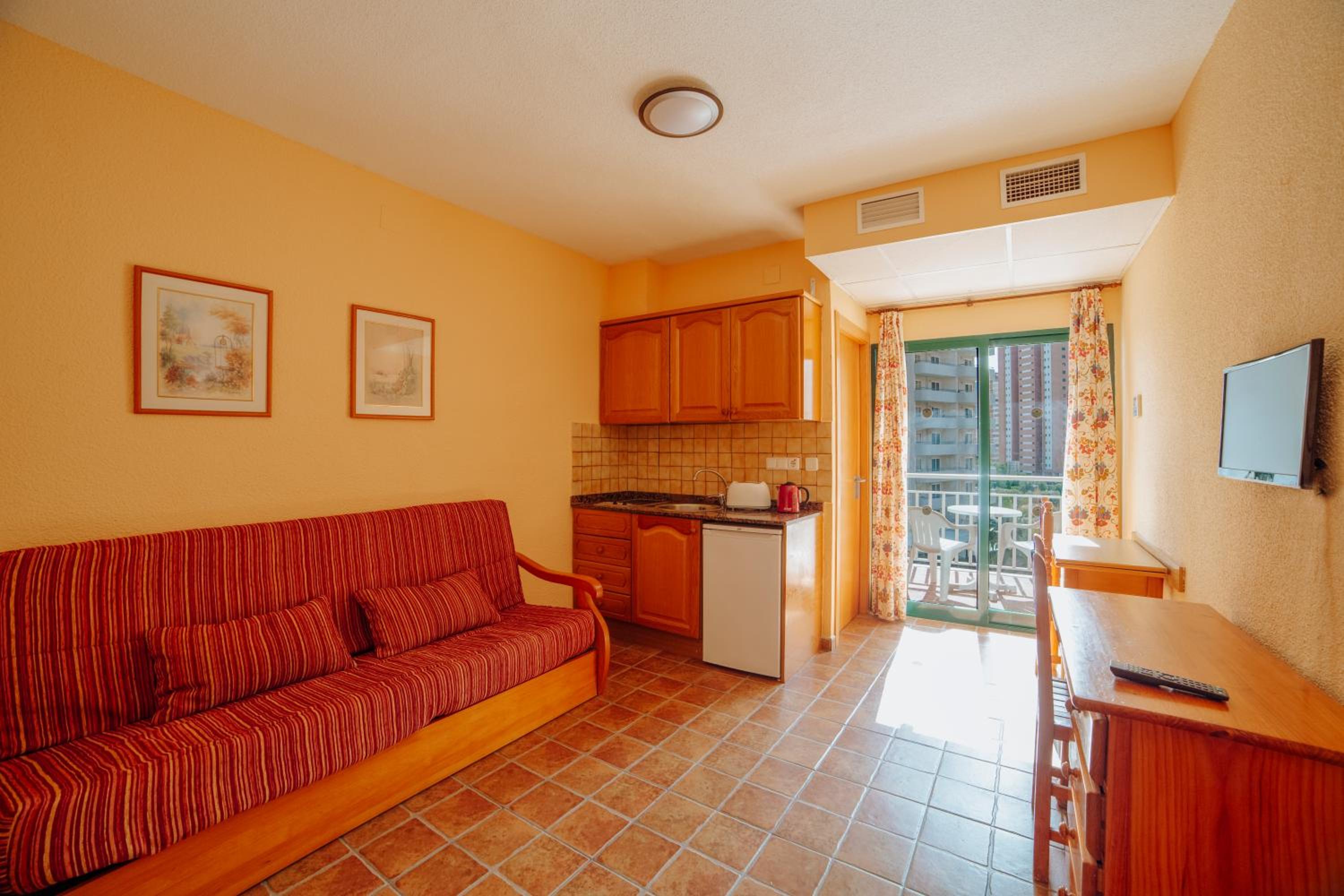 Apartamento de una habitación con balcón (4 adultos)
