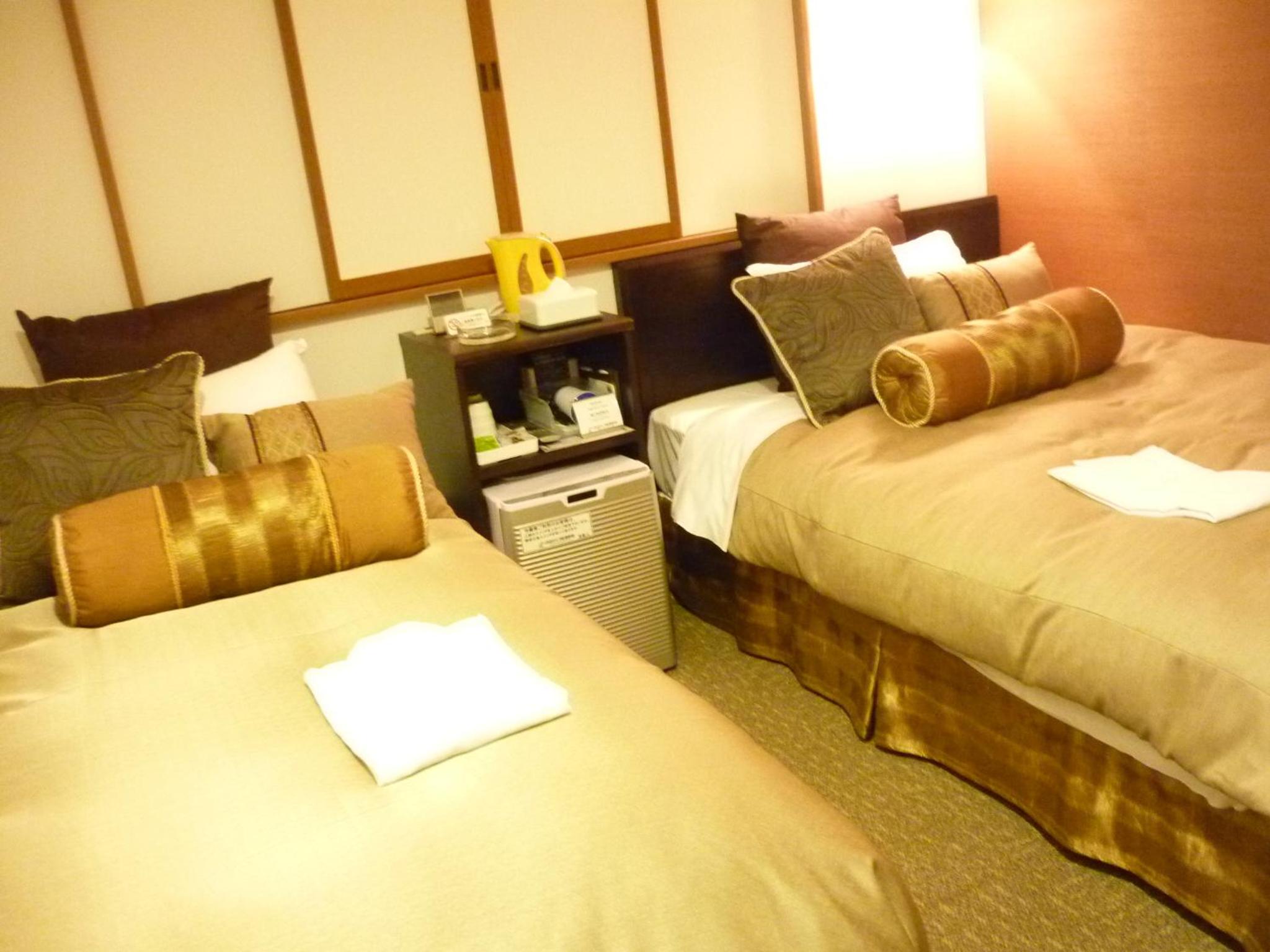 Economy Twin Room - Smoking - Photo 1