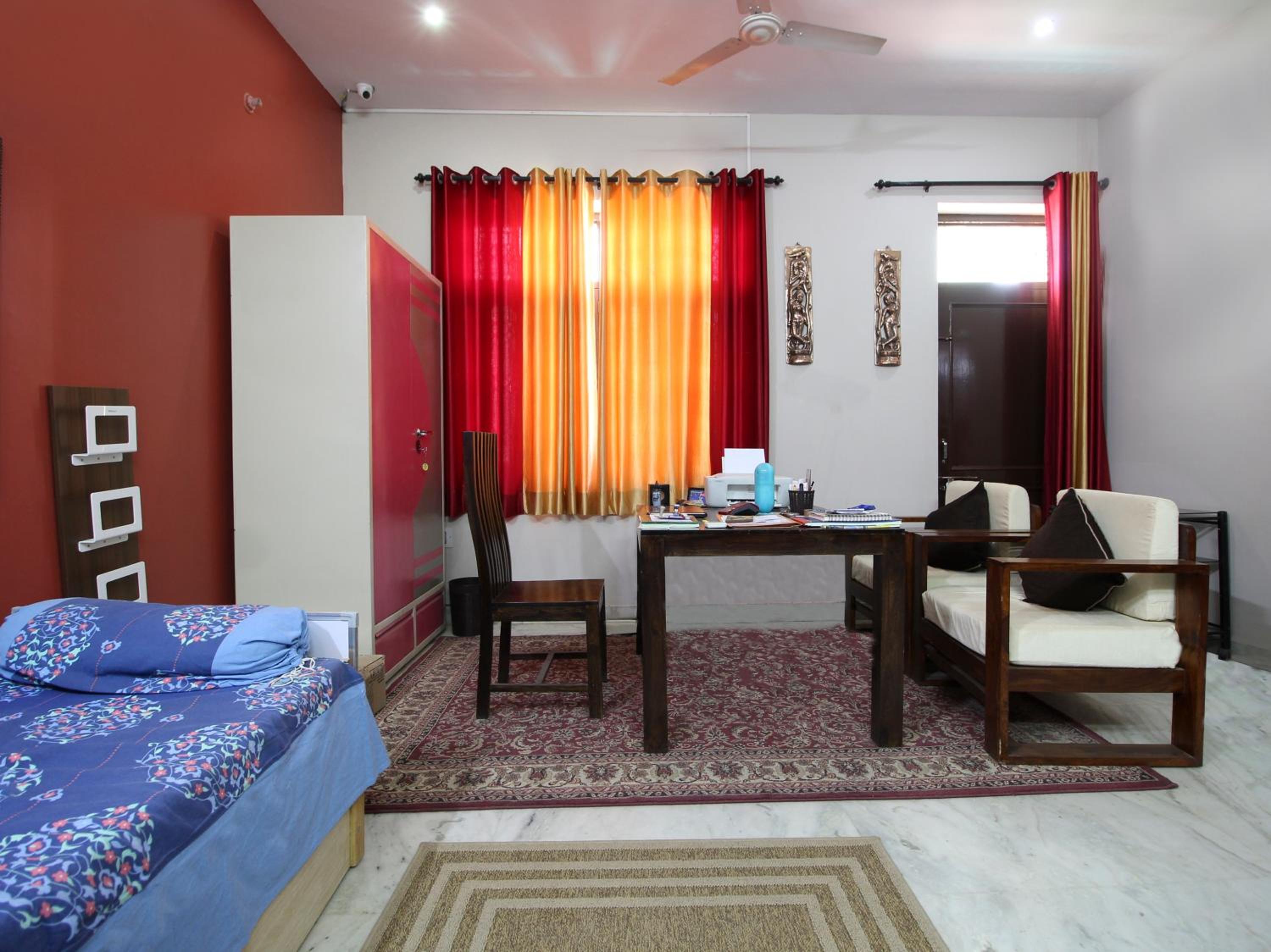 Standard Double Room - Photo 1