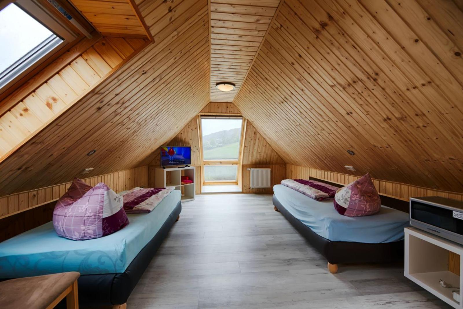 Six-Bedroom House photo 1