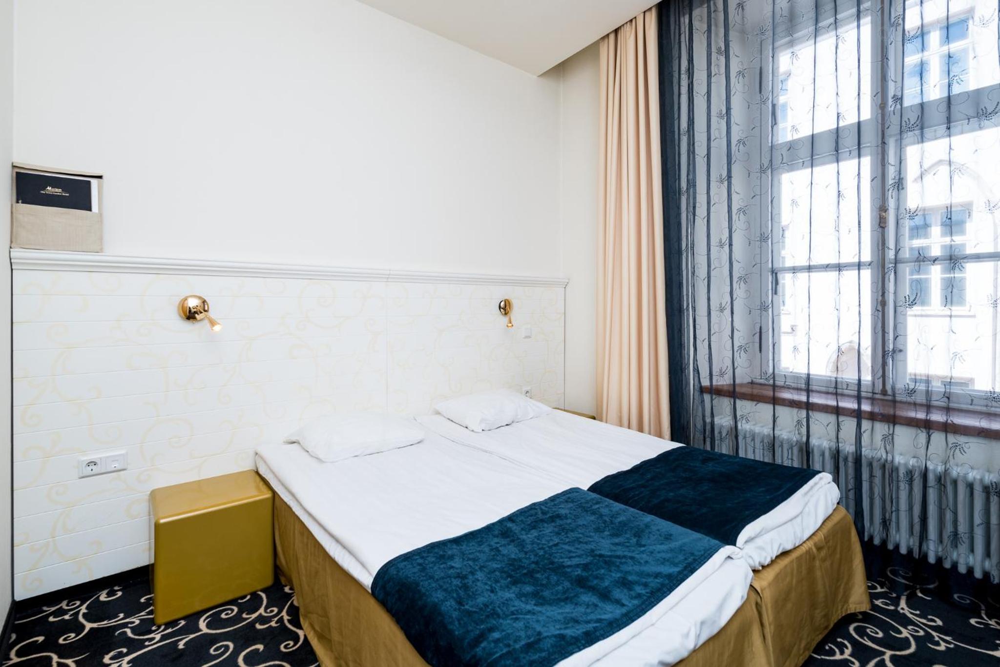 Standard Double or Twin Room with Free Parking - Photo 17