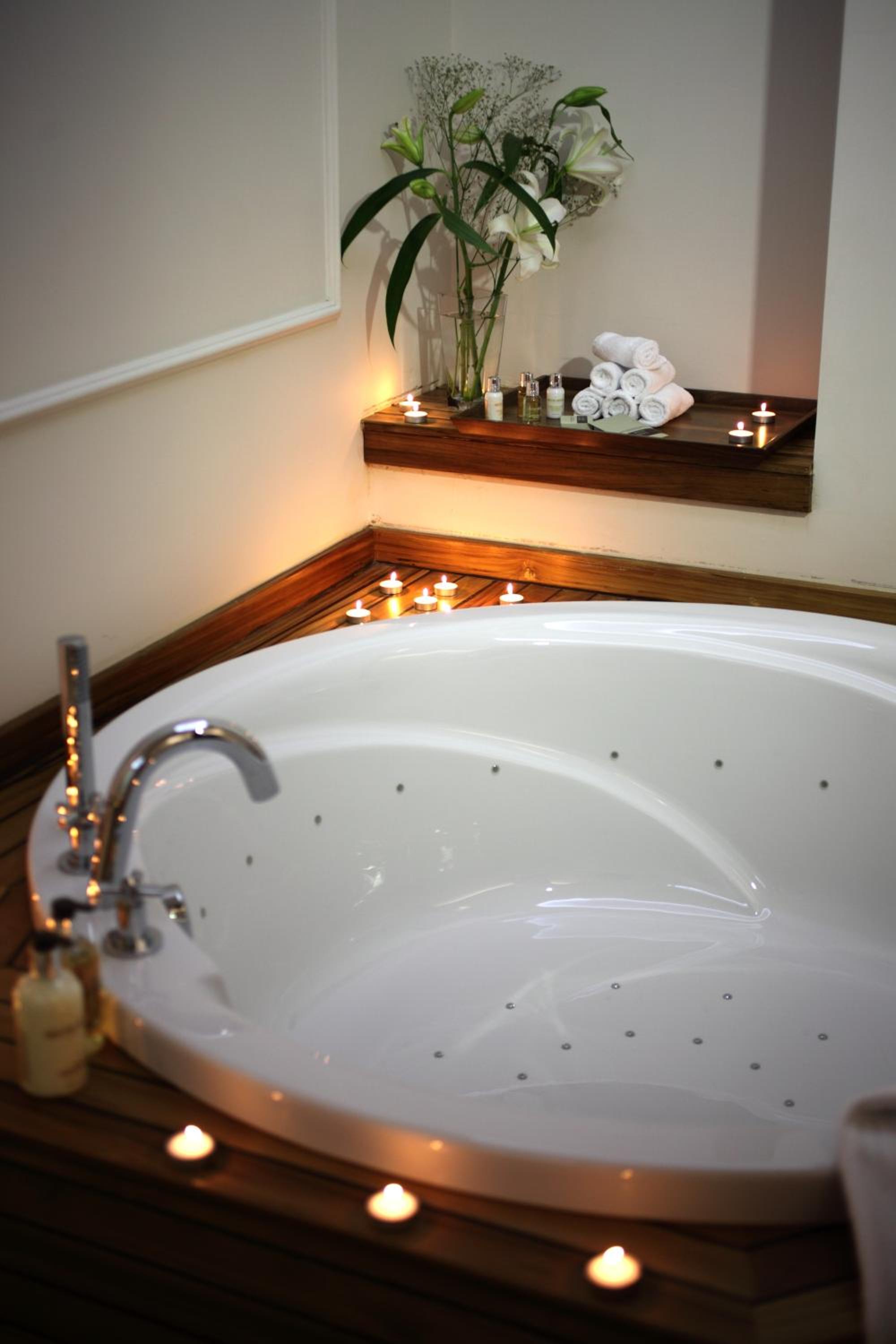 Classic Room with Hot Tub photo 2