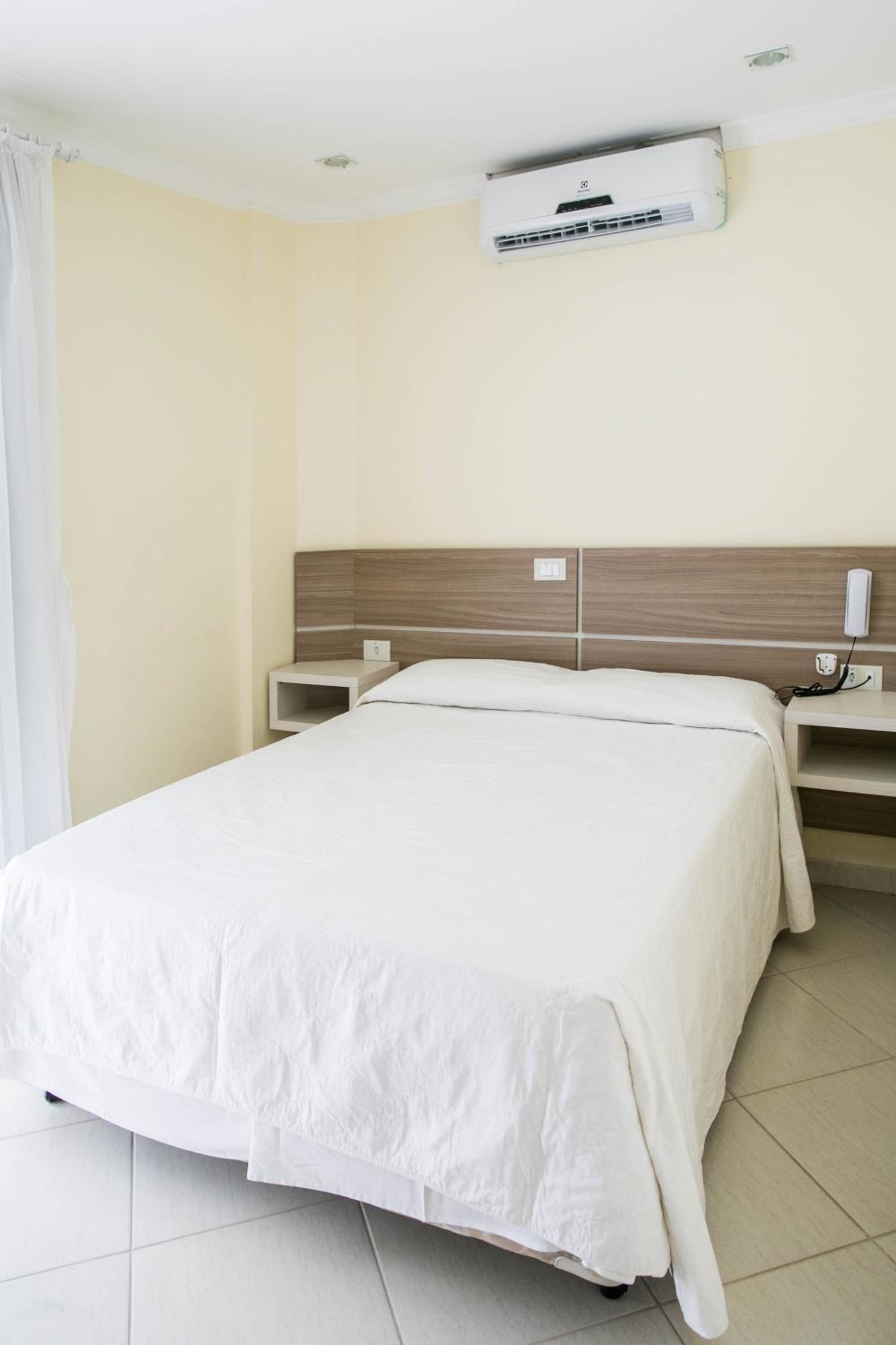 Suite with Balcony - Photo 6