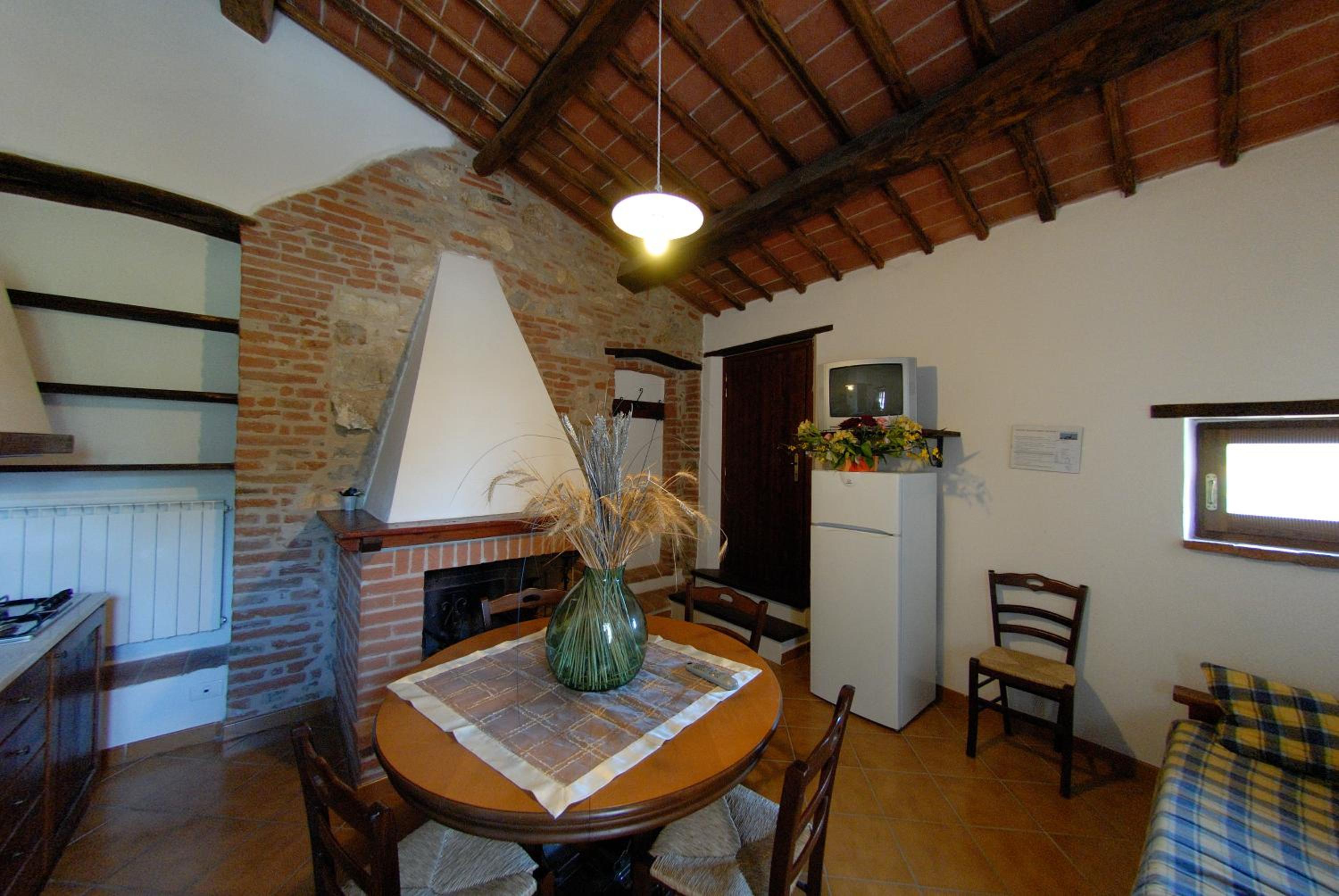 Two-Bedroom Apartment - Photo 25