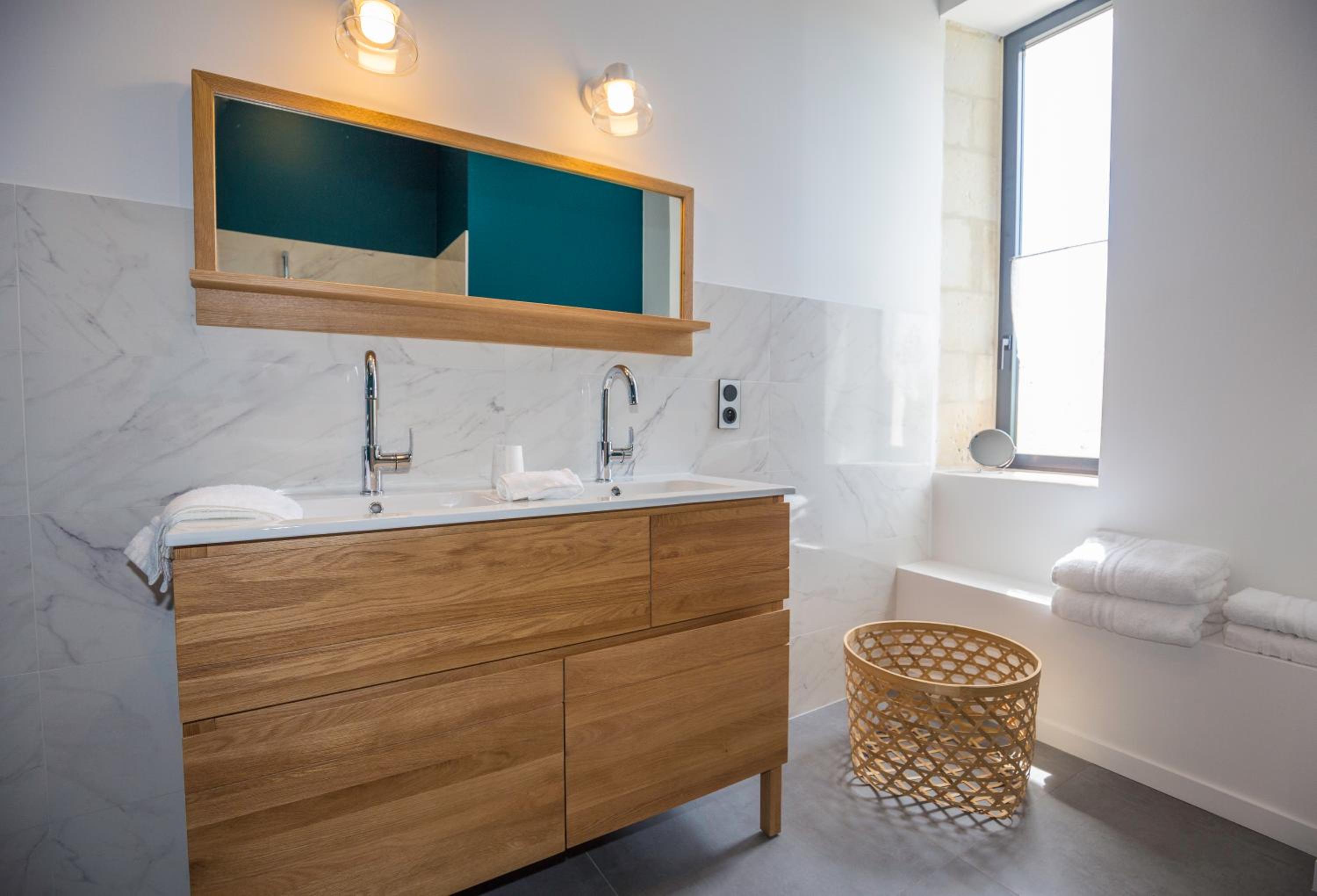 Deluxe Double Room with Bath photo 3