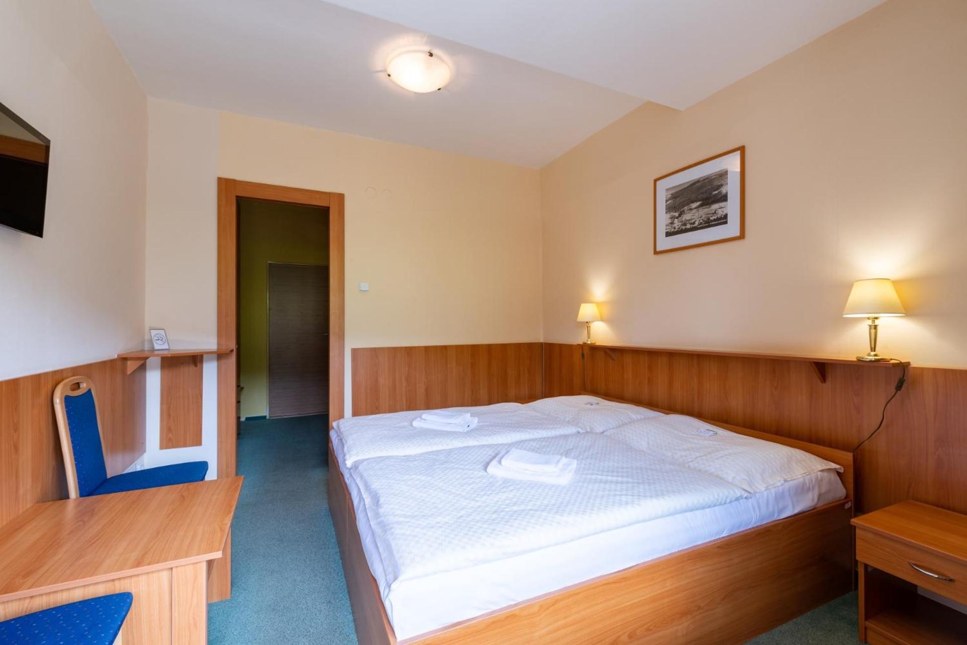 Double Room with Balcony photo 3