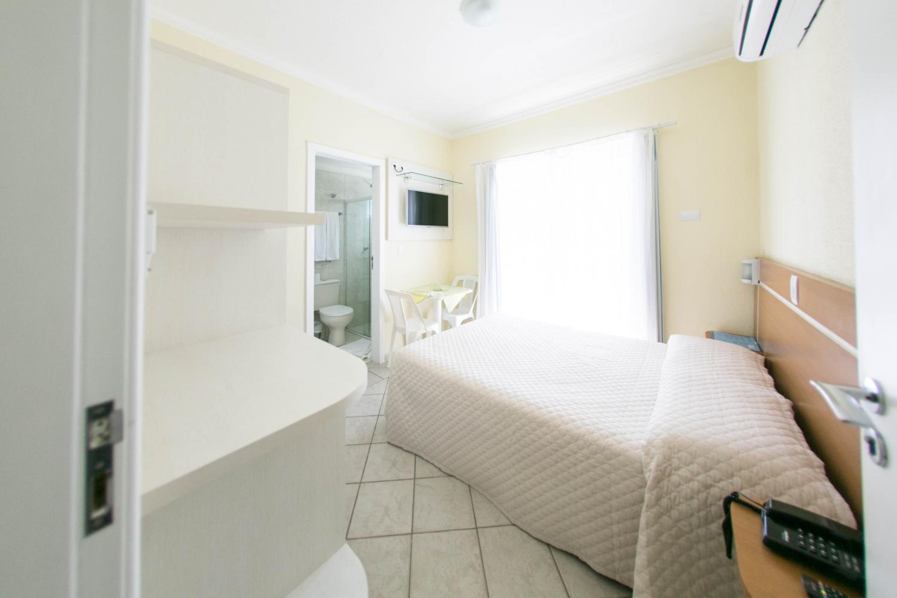 Suite with Balcony - Photo 1