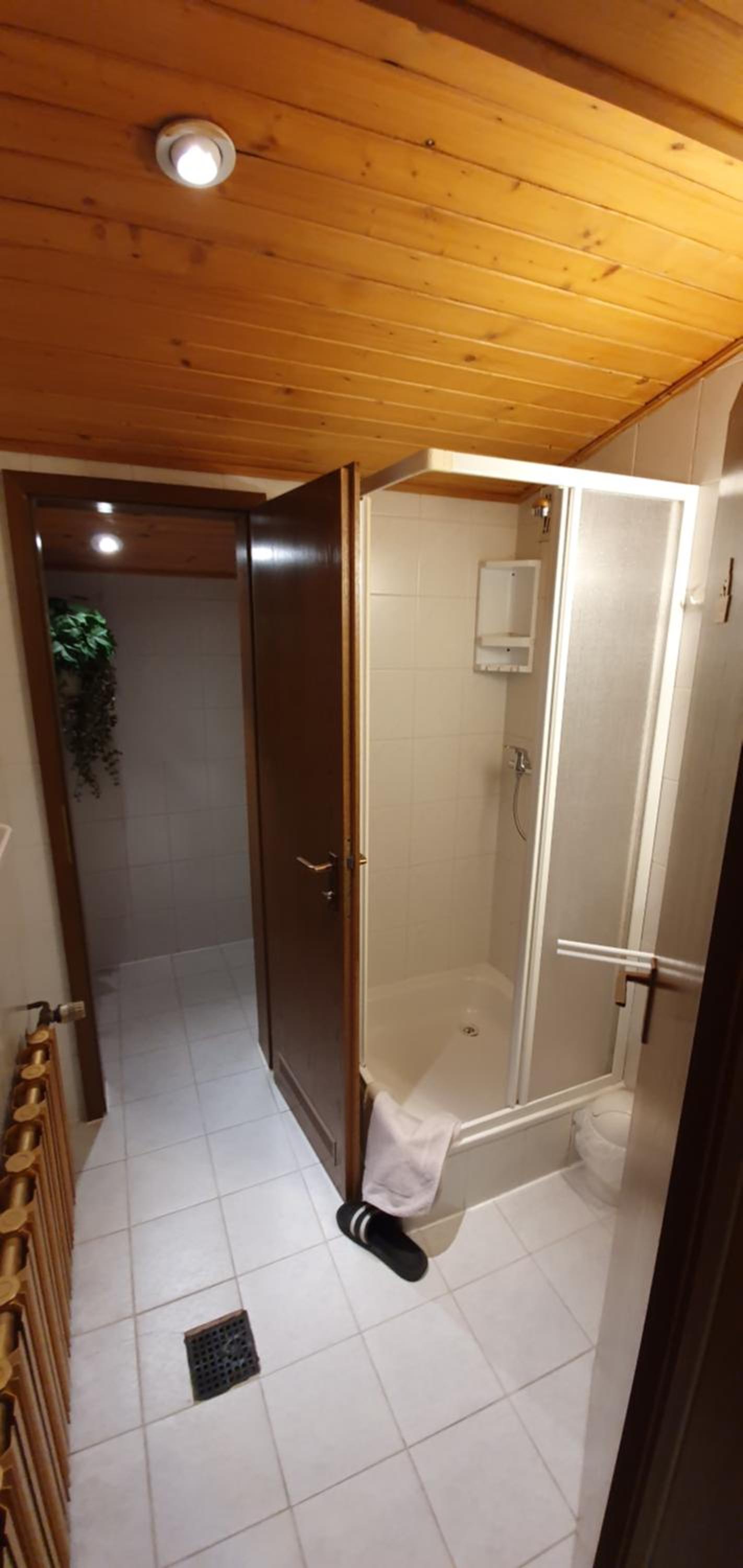 Twin Room with Private External Bathroom photo 3