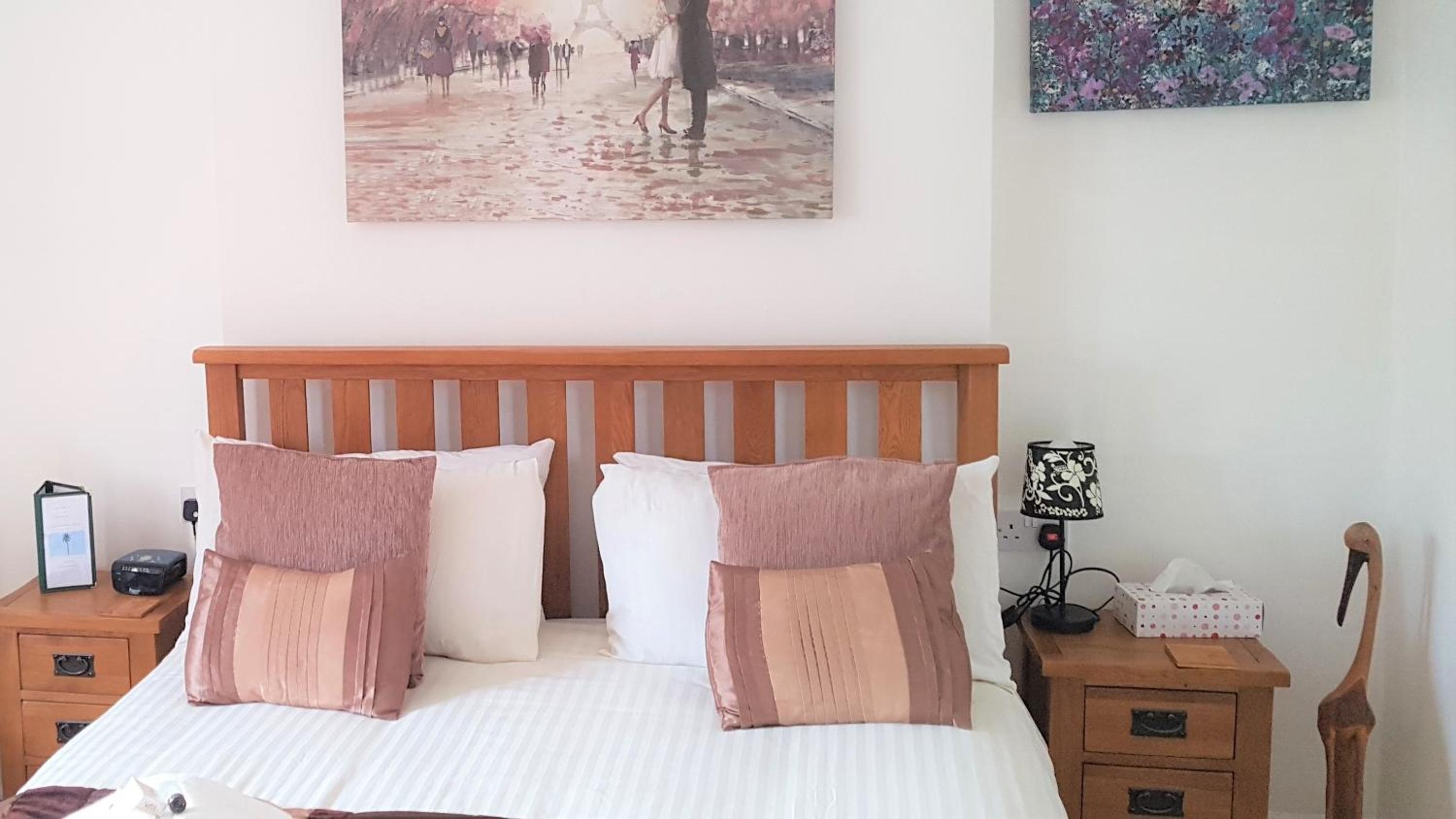 King Room with Garden View - Photo 8