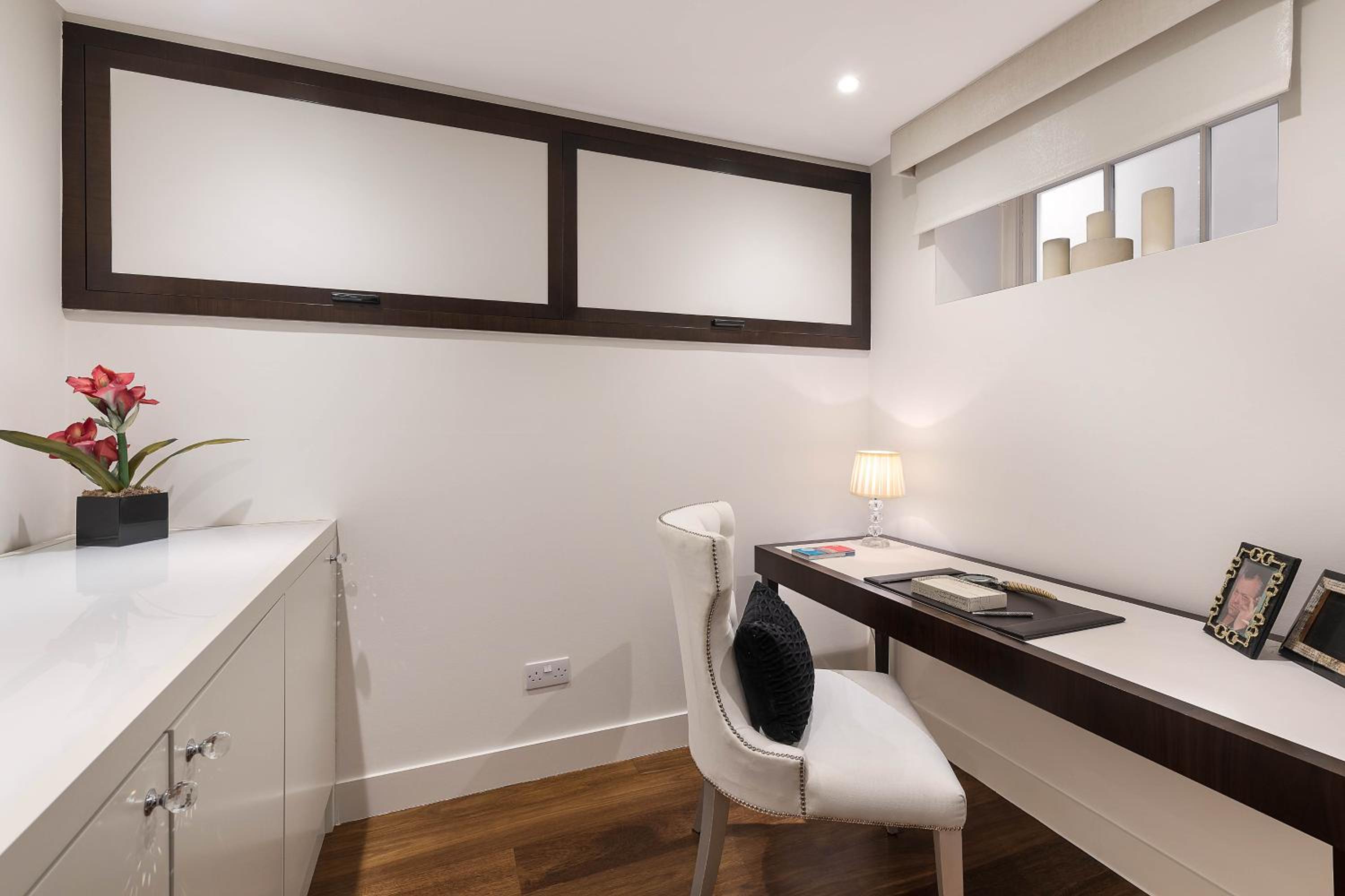 Two-Bedroom House photo 2