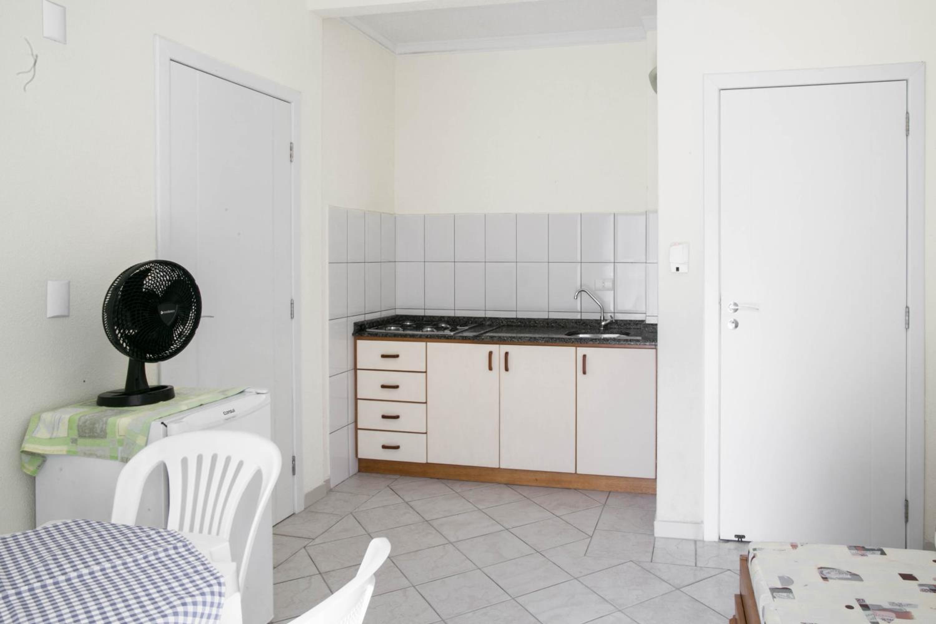 One-Bedroom Apartment with Balcony - Photo 4