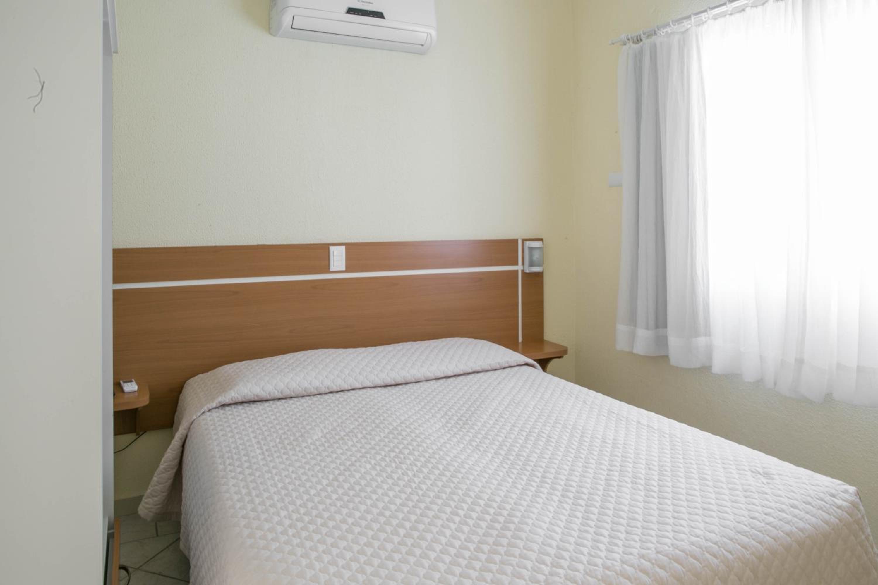 One-Bedroom Apartment with Balcony - Photo 8