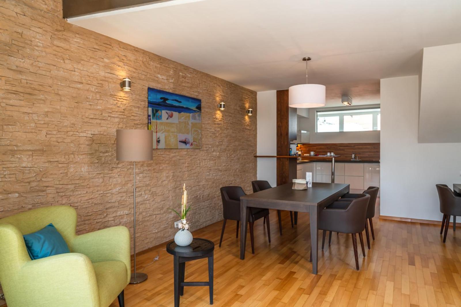 Apartment with Terrace - Photo 3