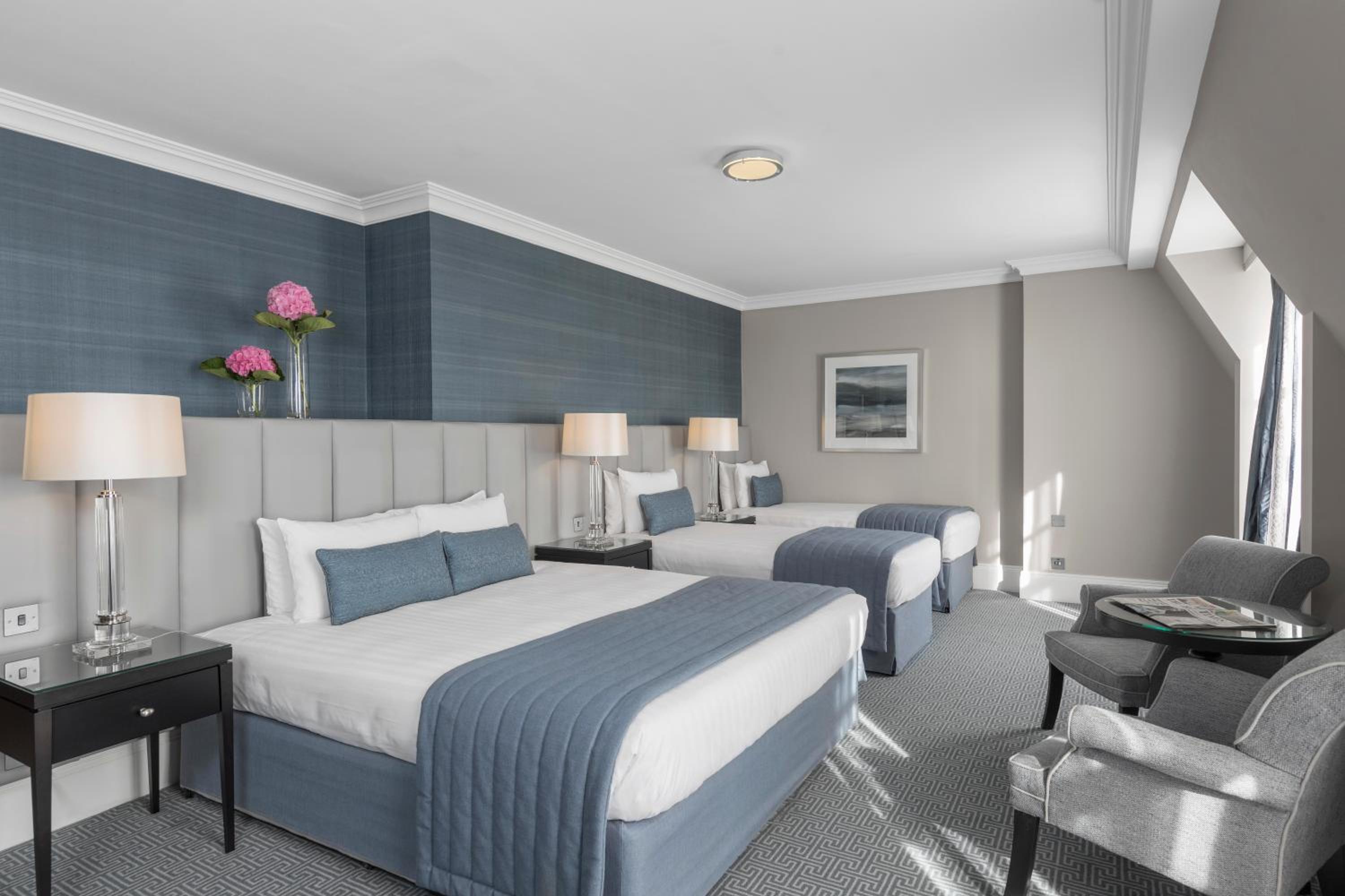 Deluxe Triple Room photo 2