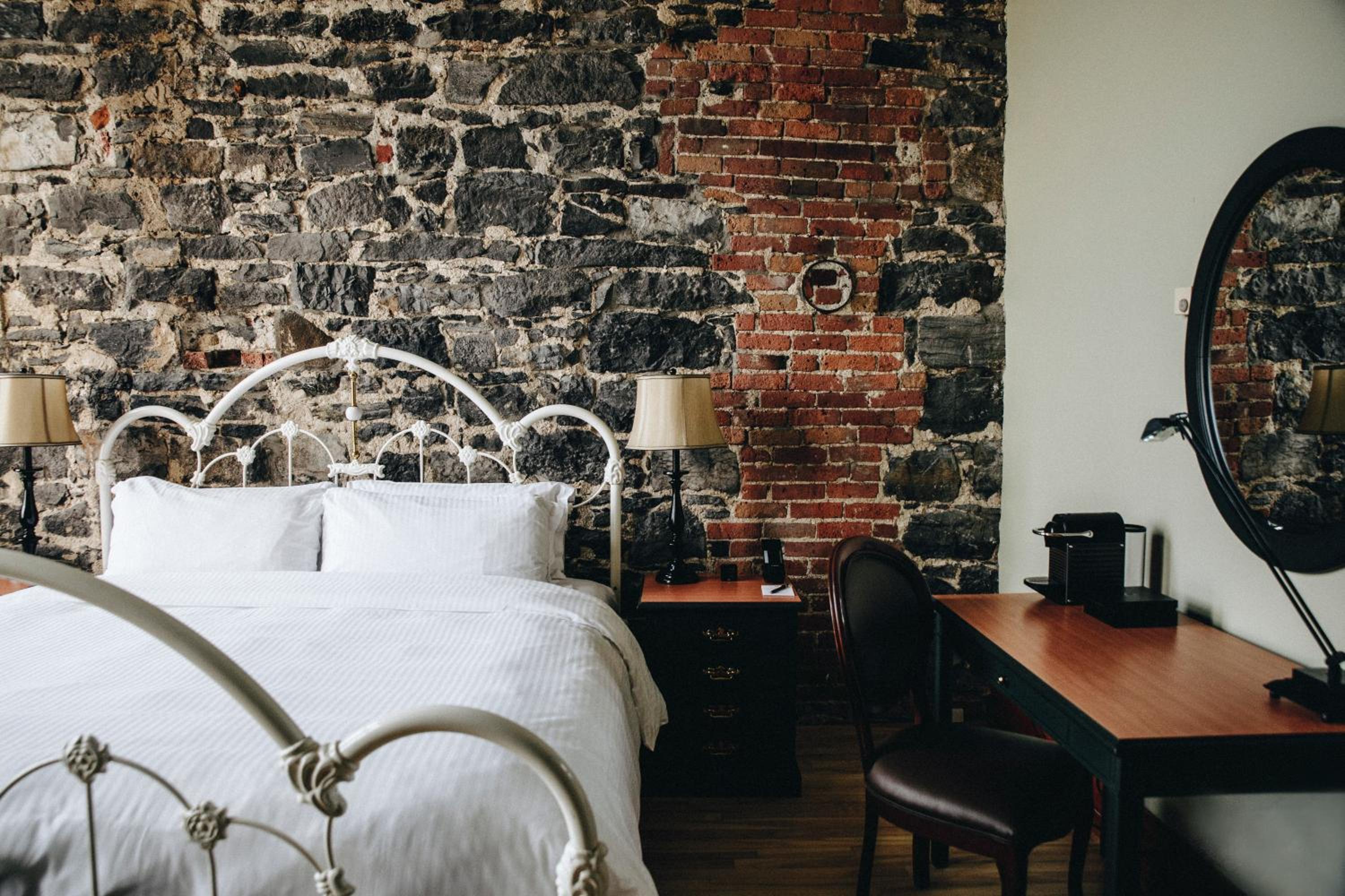Signature King Room - St Laurent River Front thumbnail 6