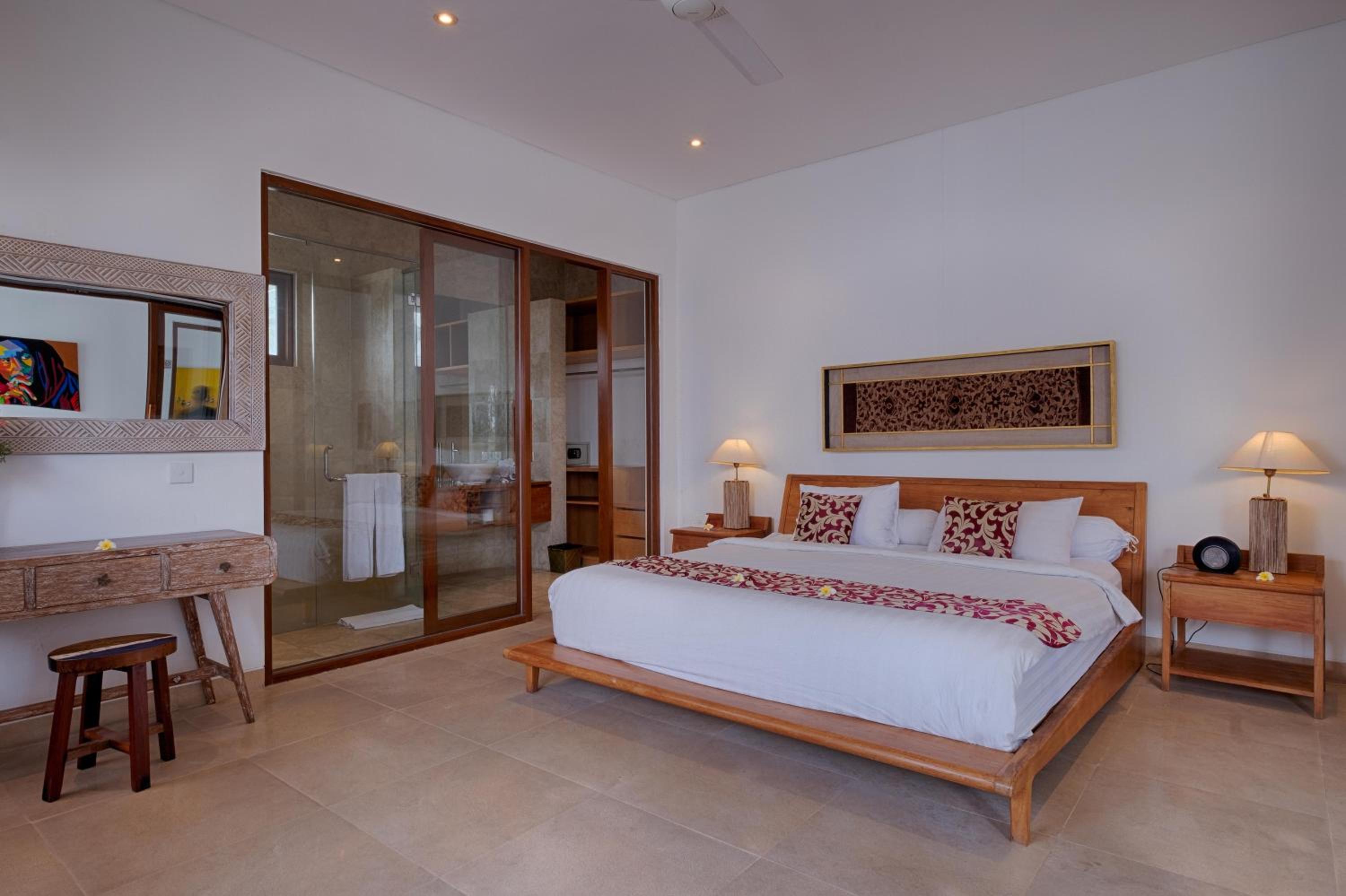 Three-Bedroom Beachfront Villa with Private Pool - Photo 8
