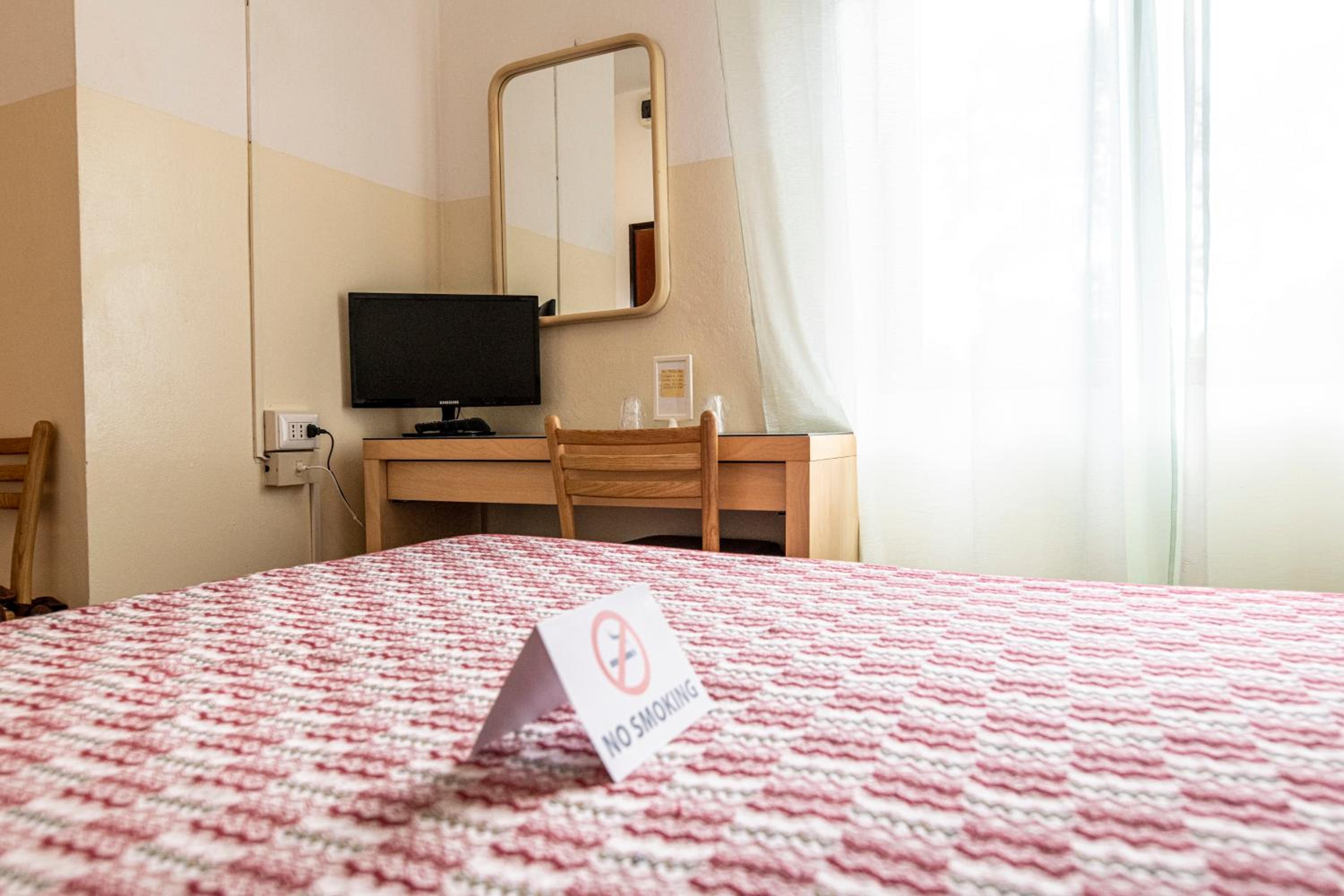 Standard Triple Room - Photo 2