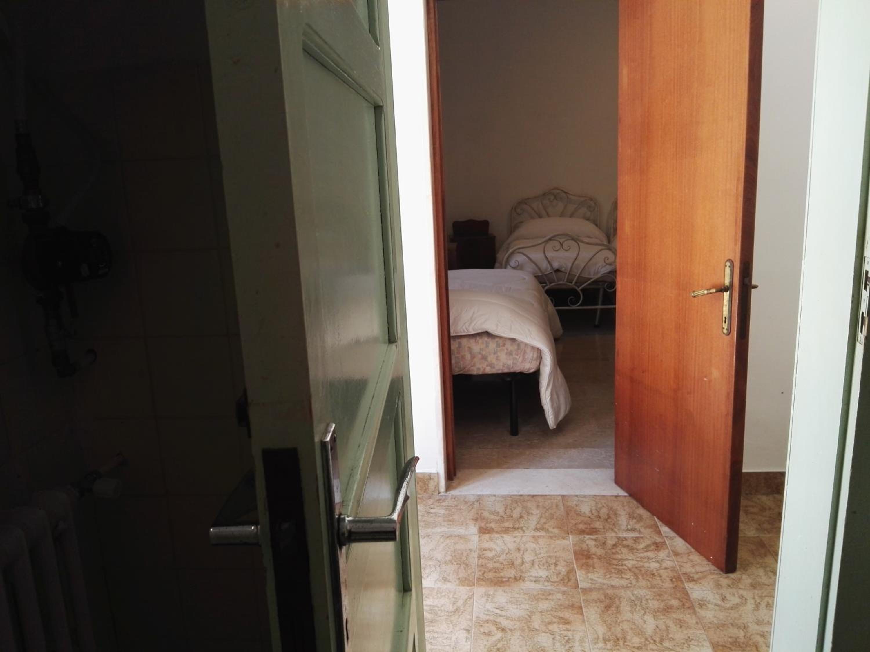 Interconnecting Rooms - Photo 20