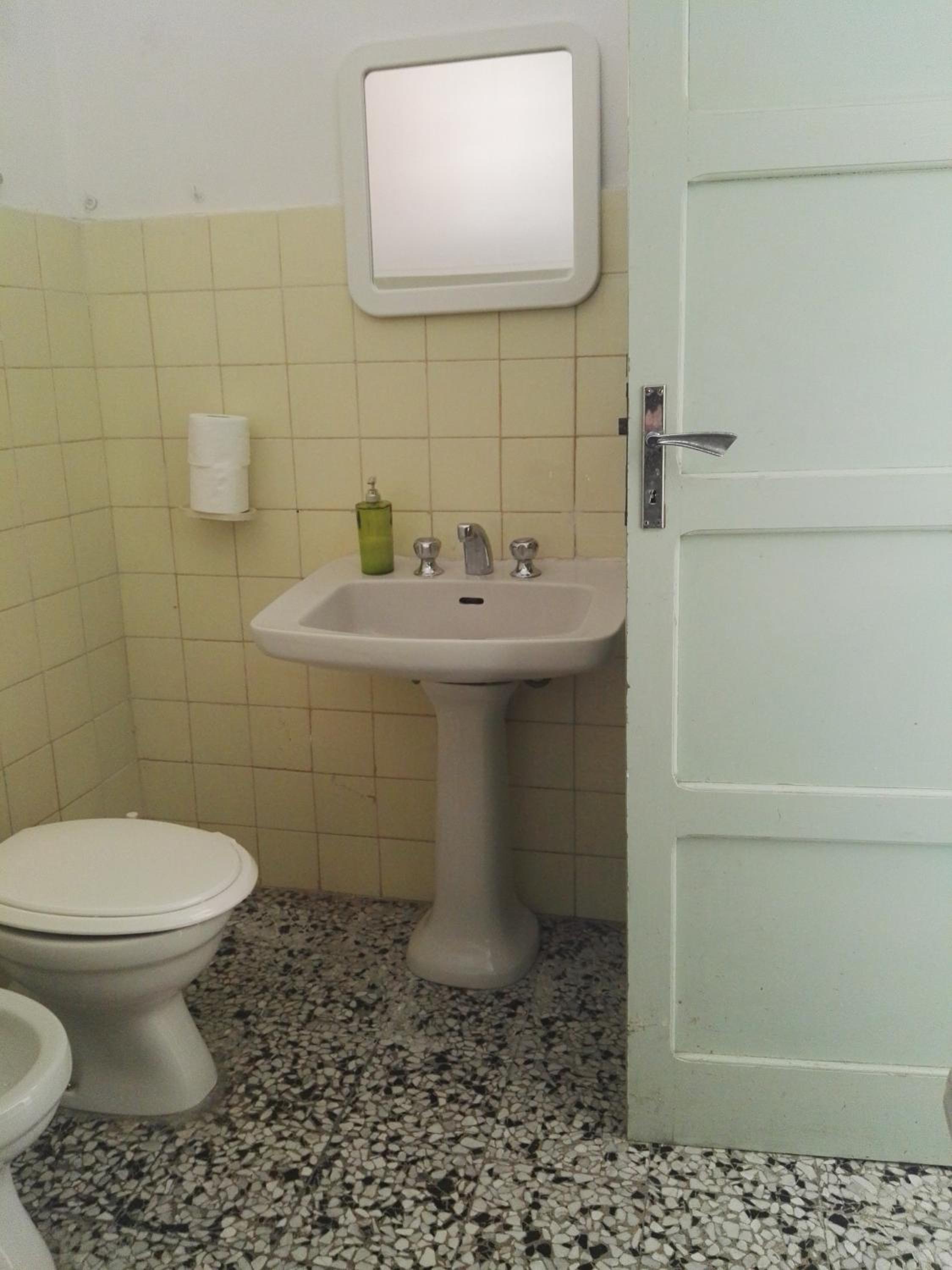 Interconnecting Rooms - Photo 16