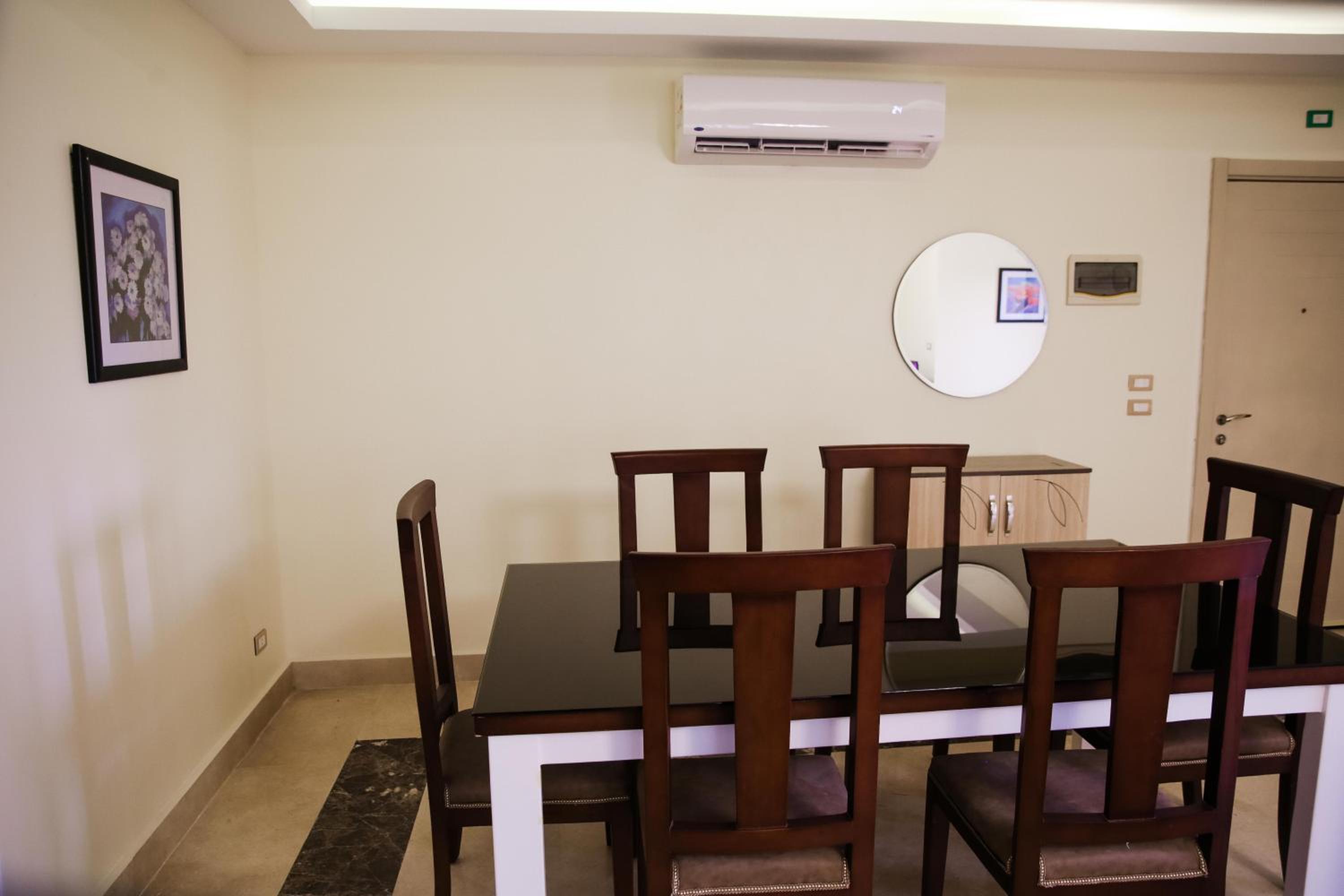 Three-Bedroom Apartment - Photo 3