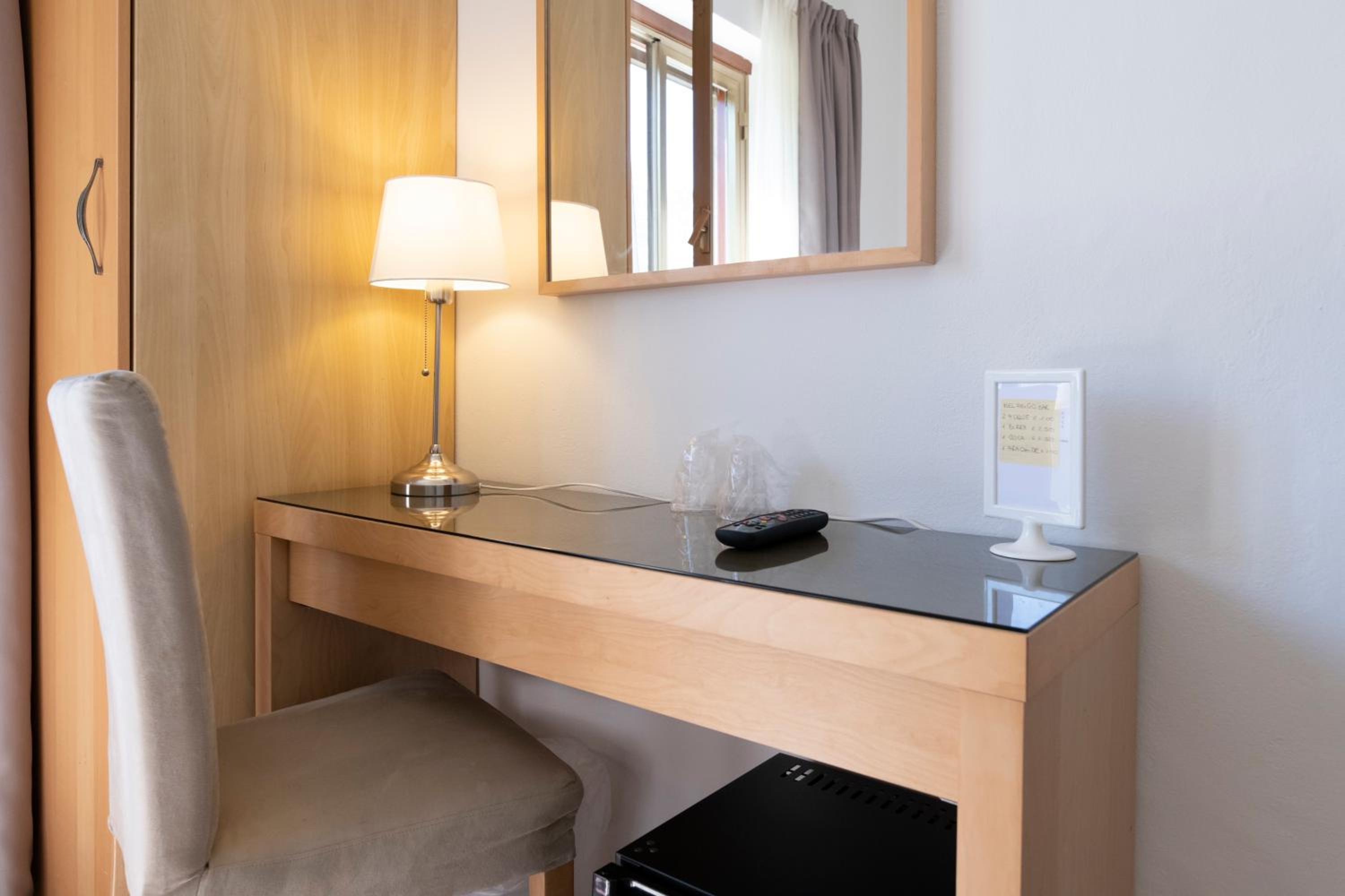 Standard Quadruple Room - Photo 6